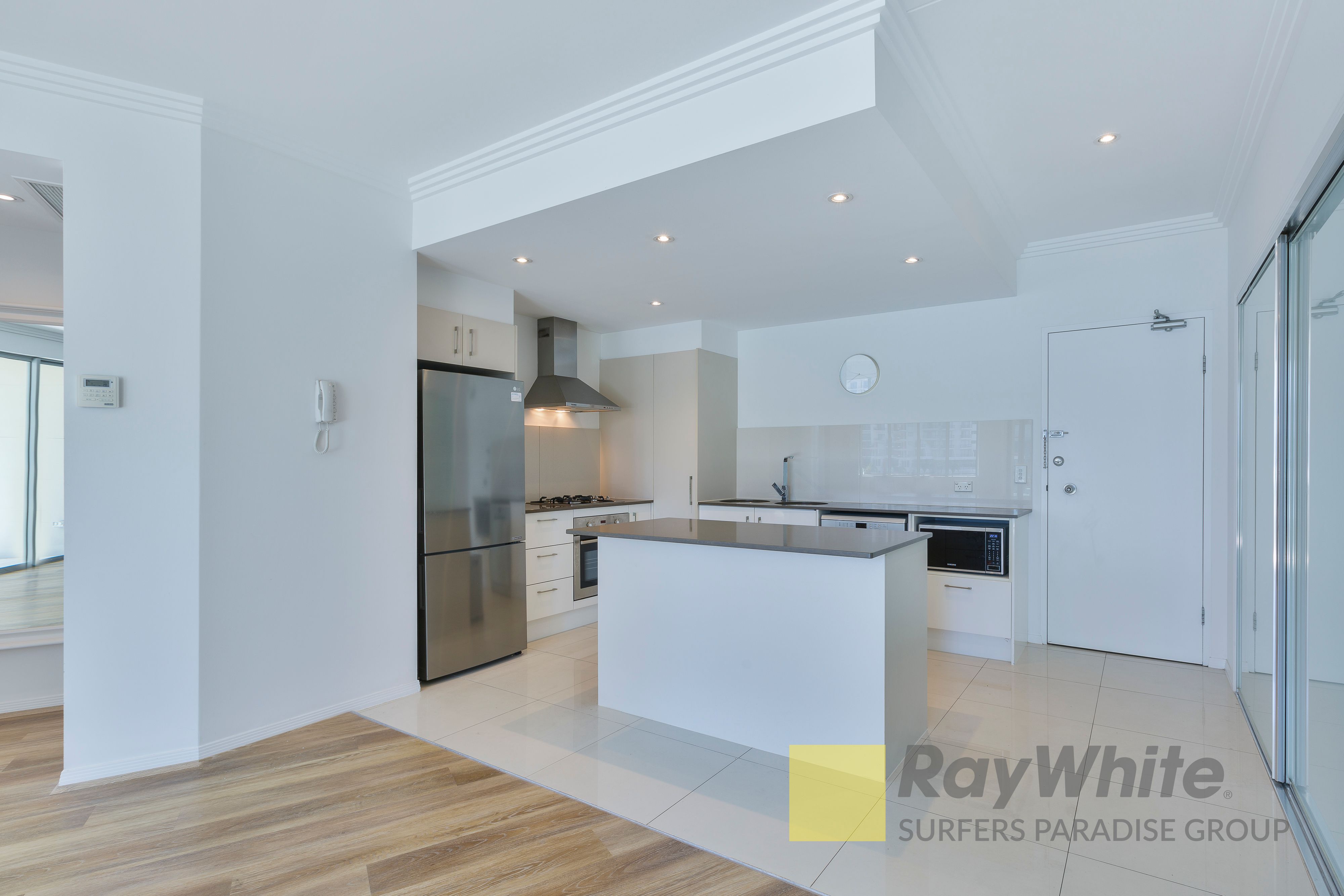 10/24 Tarcoola Crescent, Chevron Island, QLD 4217