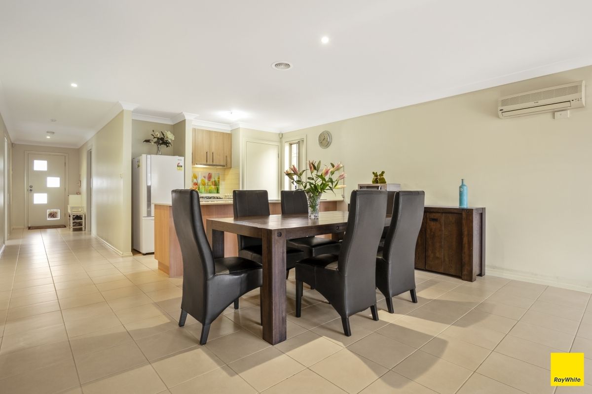 37 Dargy Amble, Point Cook, VIC 3030