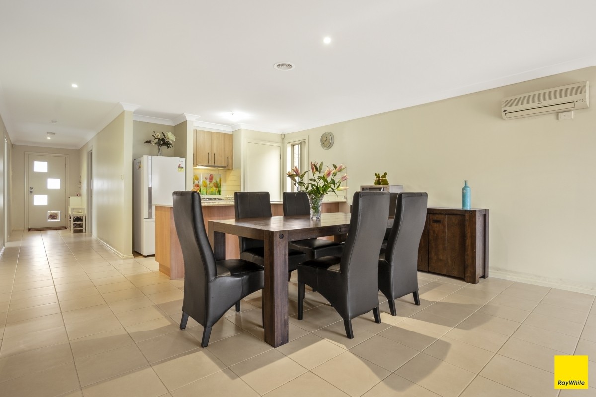 37 Dargy Amble, Point Cook, VIC 3030
