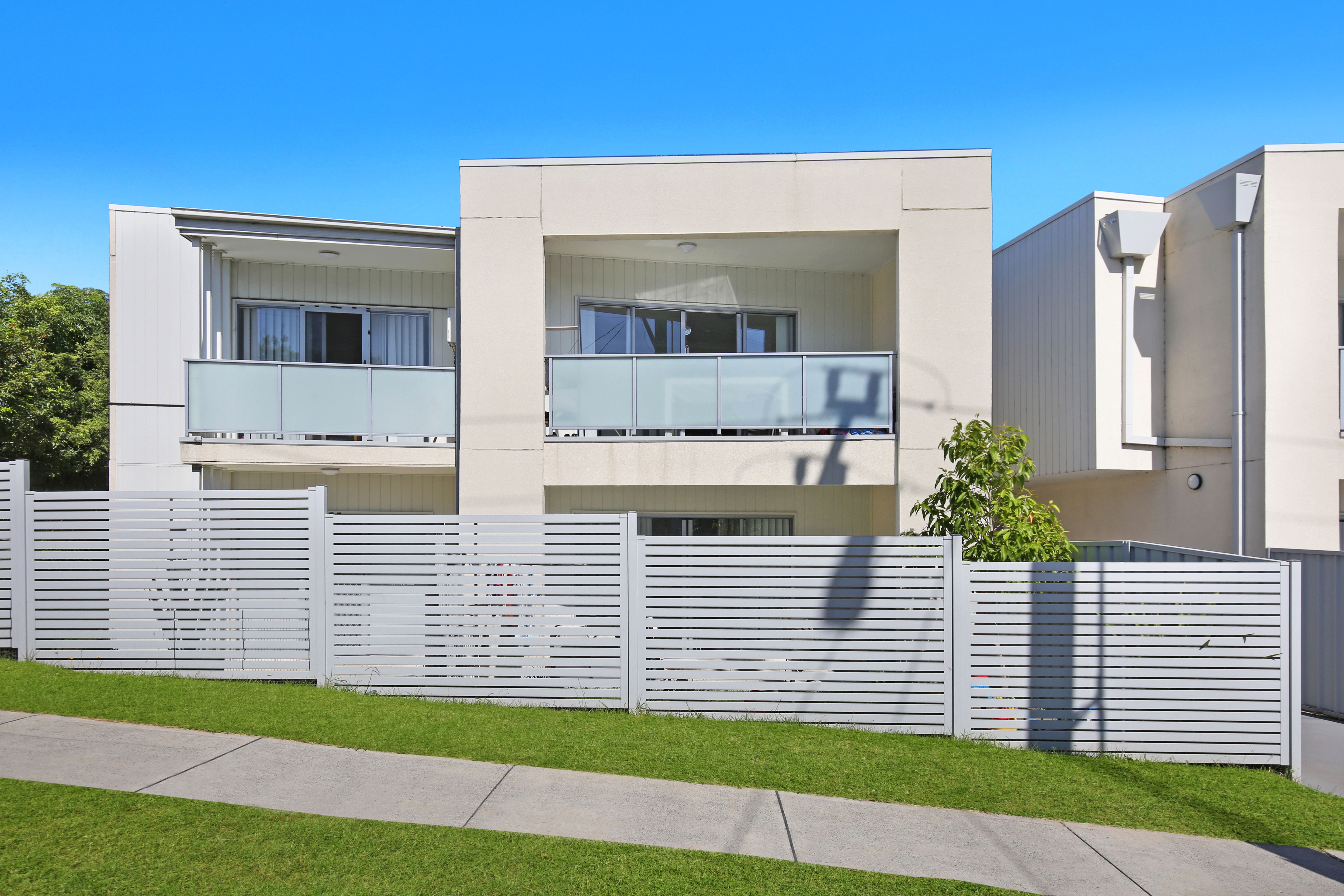 125 Lake Entrance Road, Barrack Heights NSW 2528