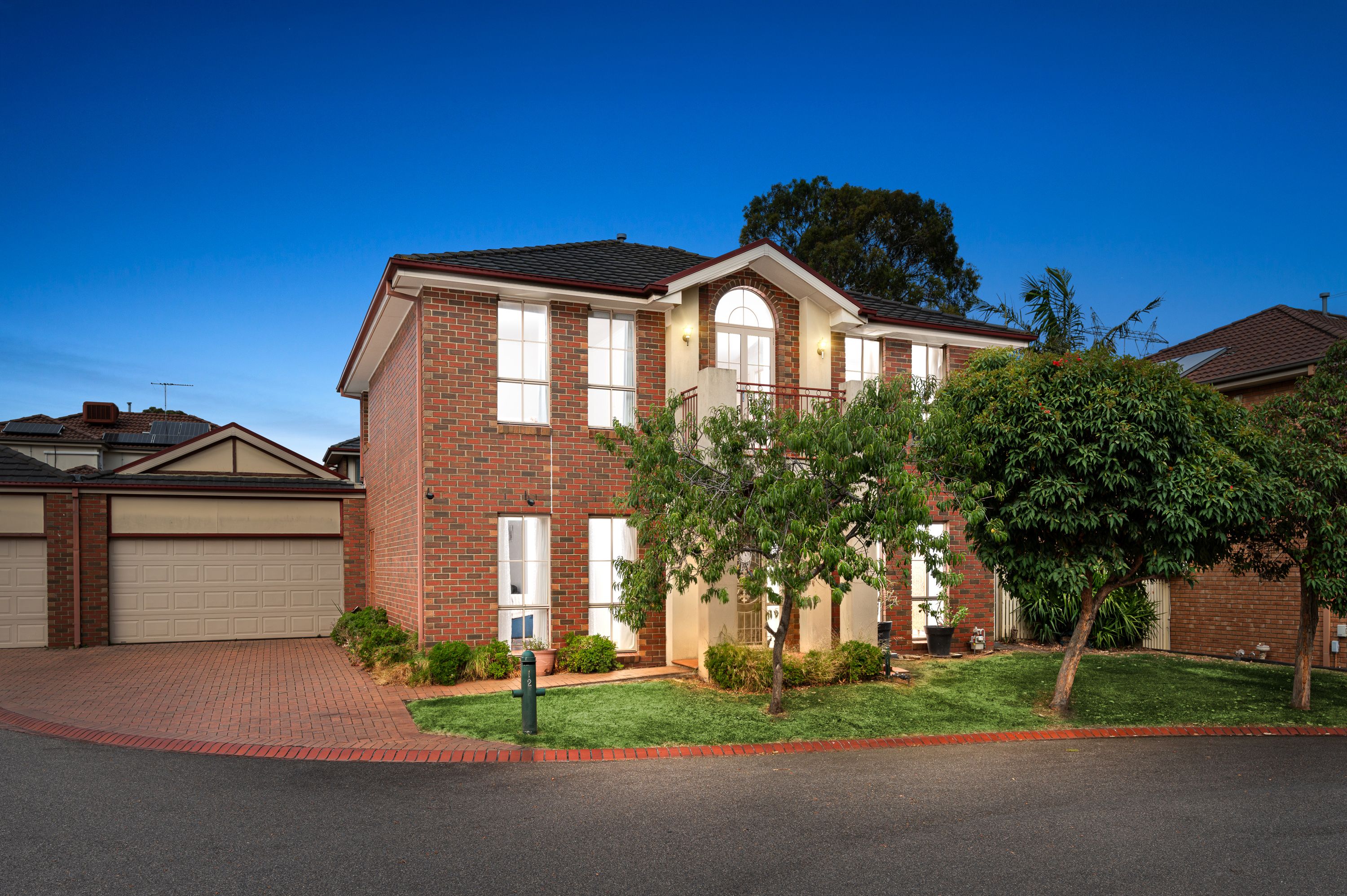 12 Hummingbird Place, South Morang VIC 3752