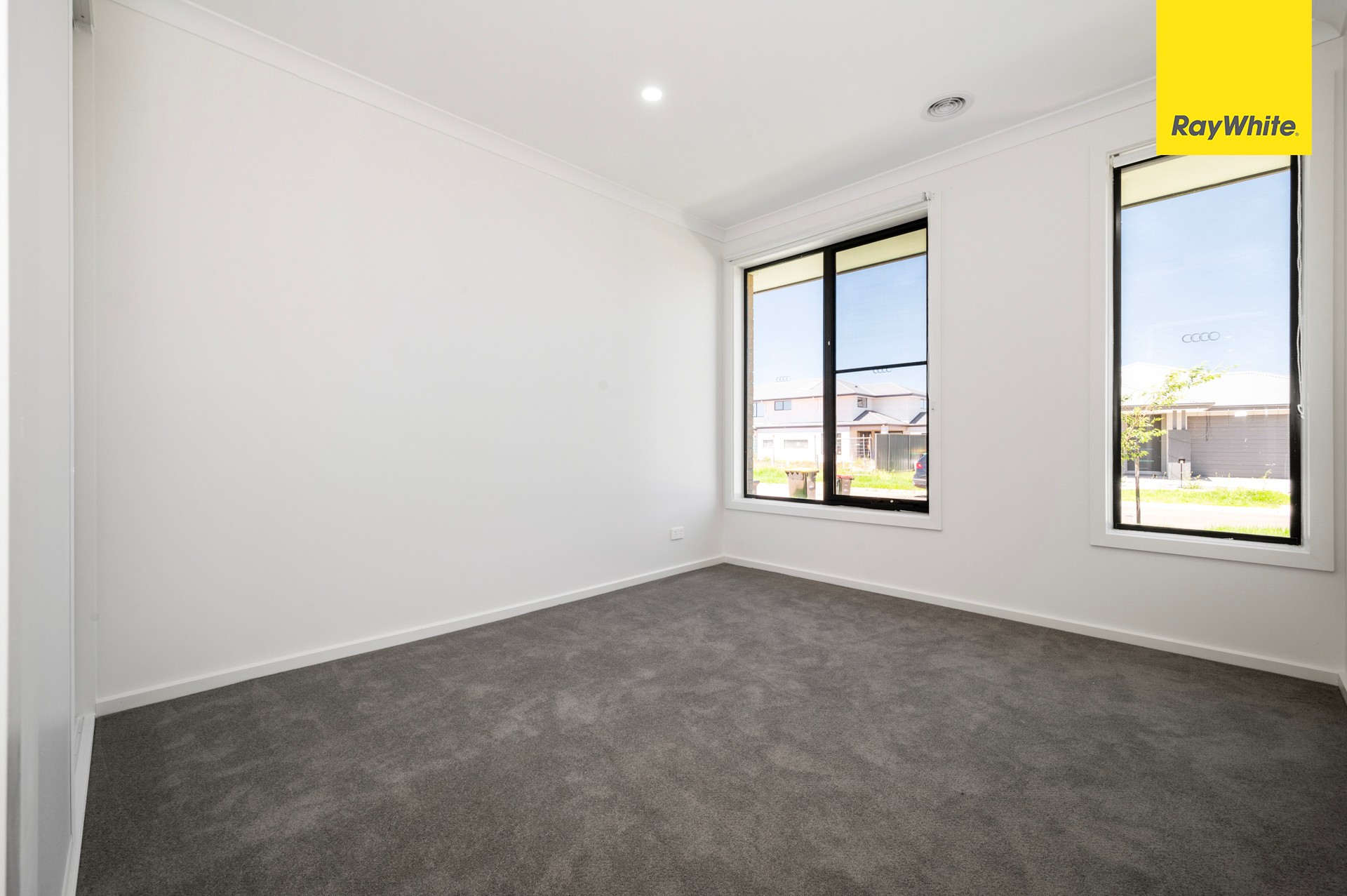 6 Leeton Street, Strathtulloh, VIC 3338