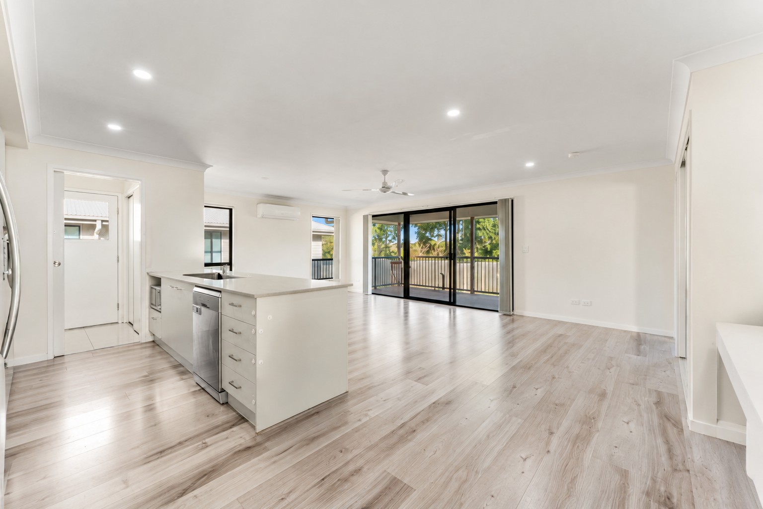 37 Wood Drive, Redbank Plains, QLD 4301