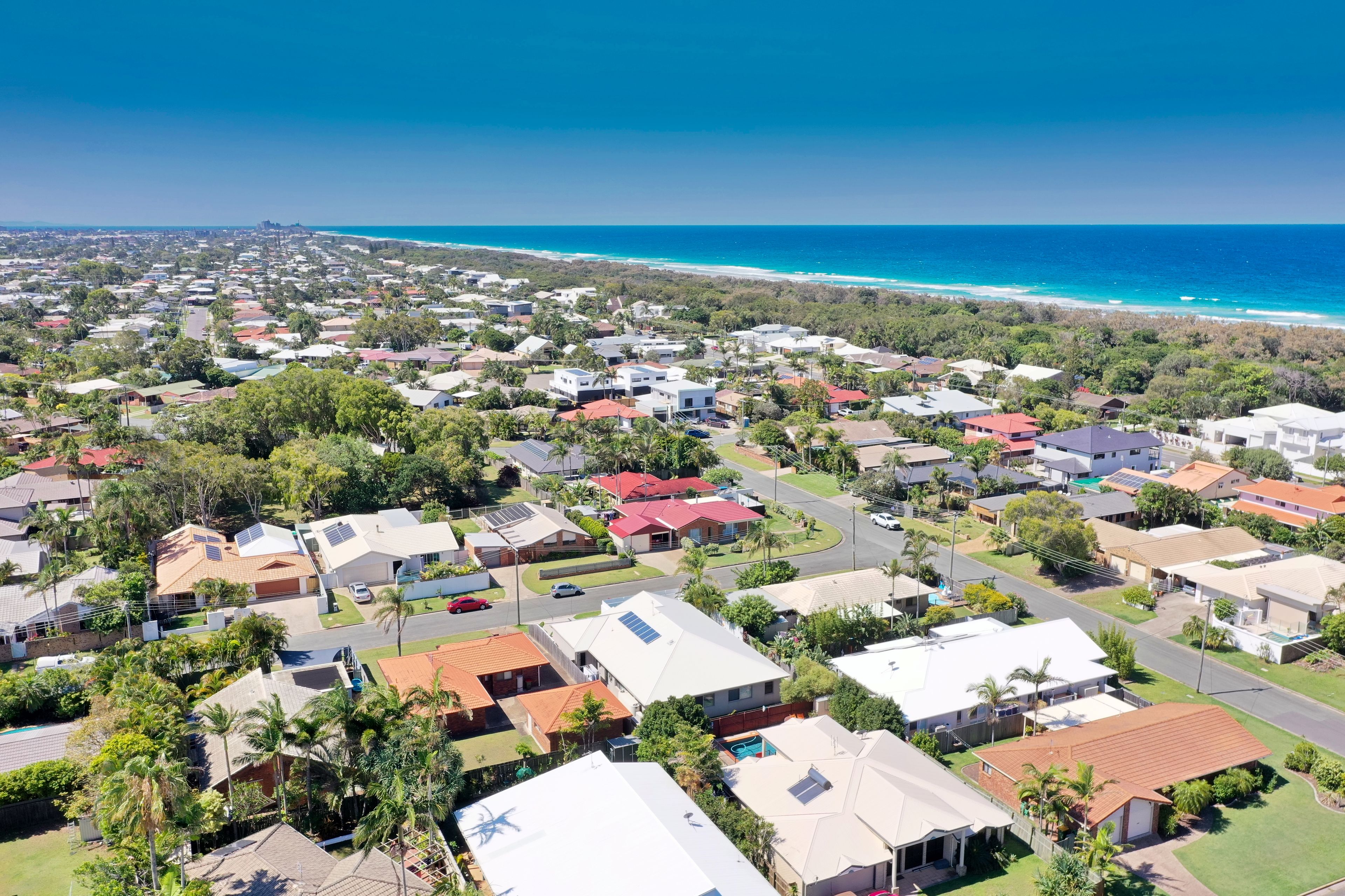 4 Wiluna Street, Warana, QLD 4575