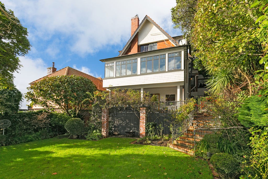 84 Bolton Street, Kelburn, Wellington City