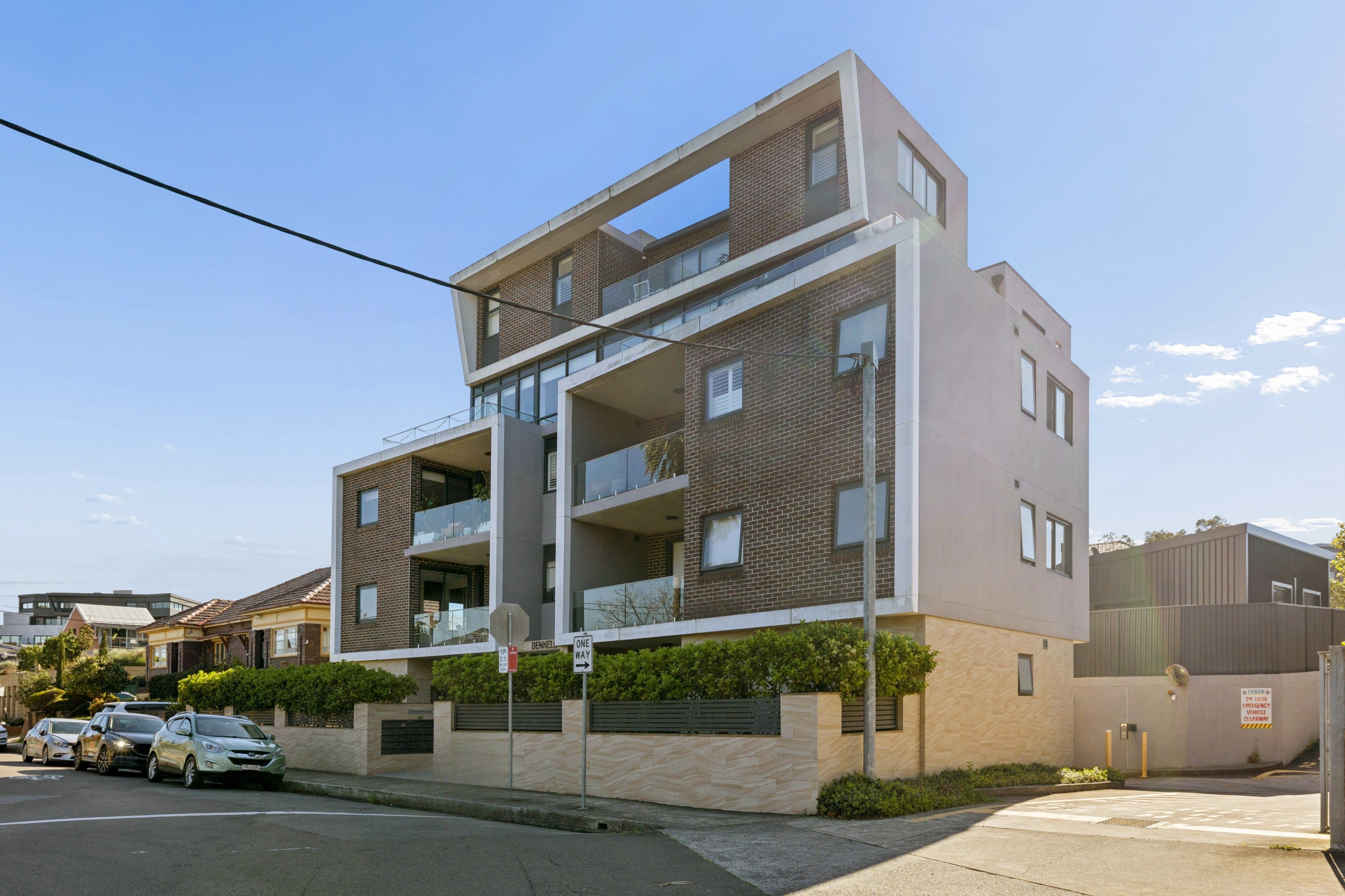 104/7 Pittwater Road — photo 15 of 17