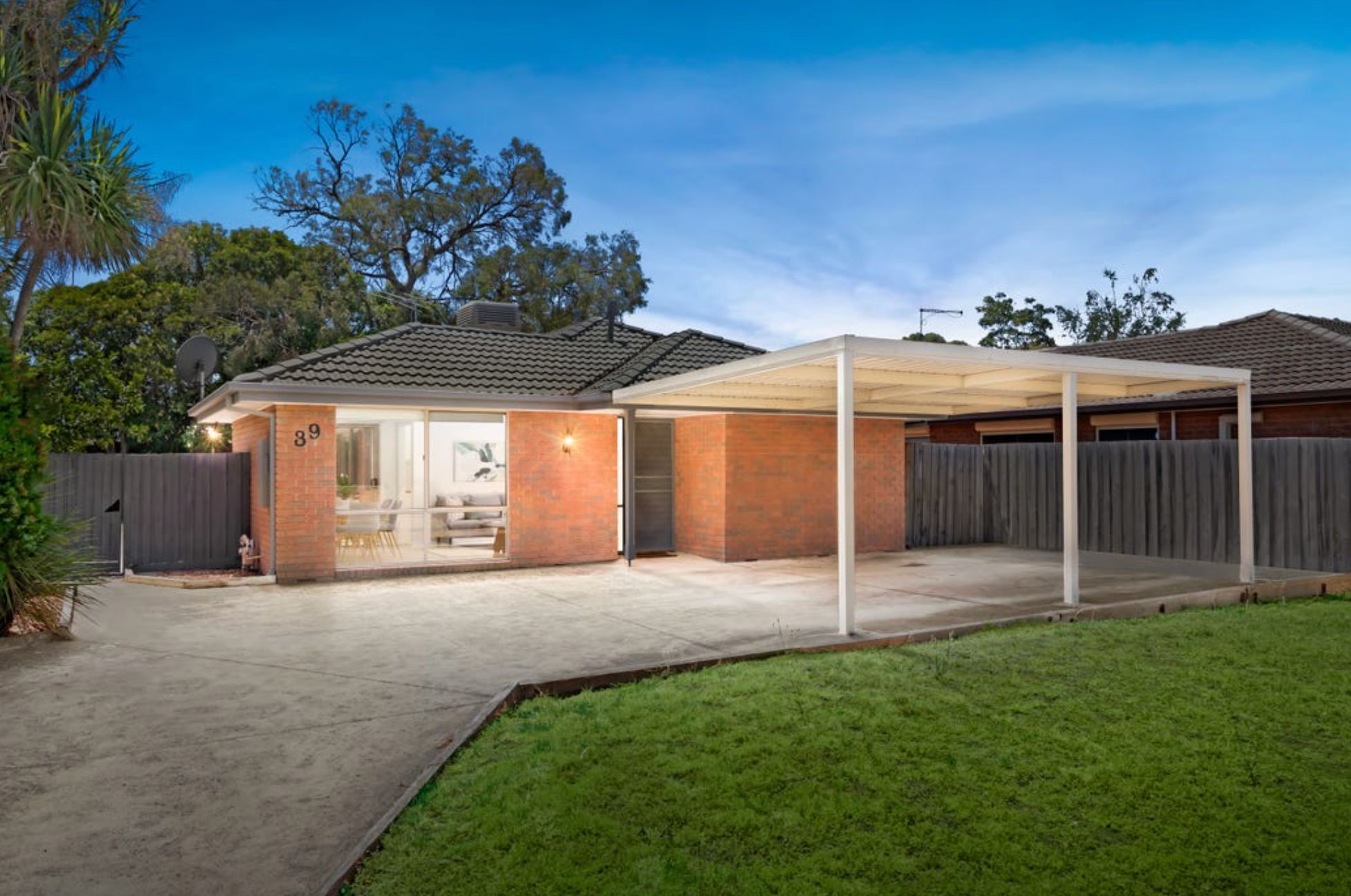 39 Cunningham Drive, Mill Park, VIC 3082