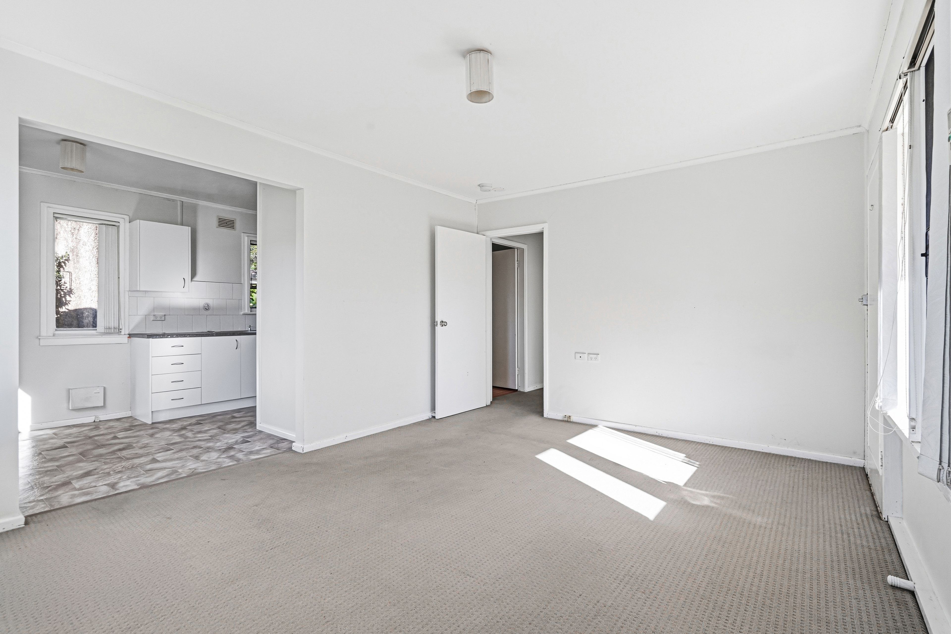 99 Illawong Avenue — photo 6 of 21