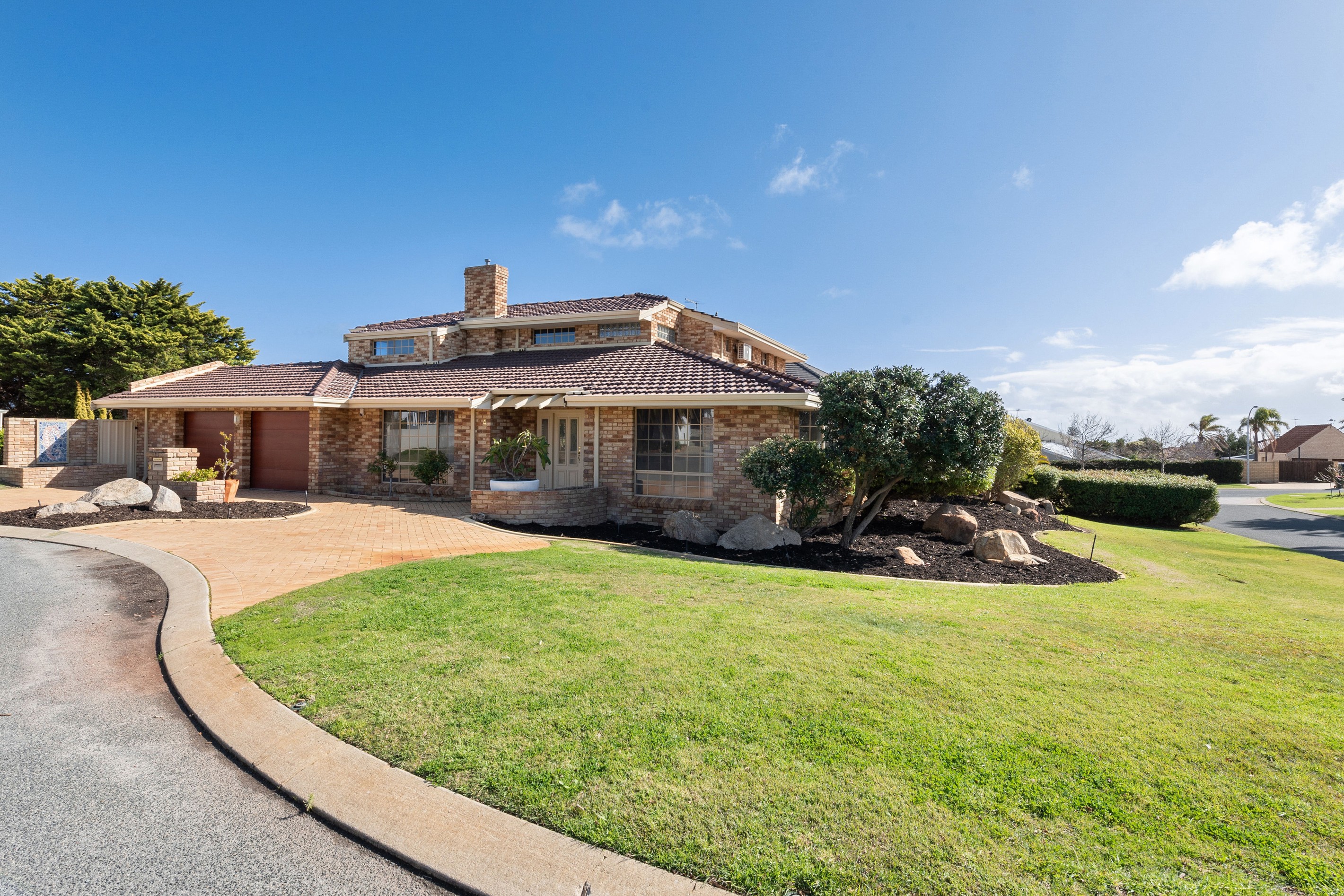 4 Artarmon Rise, Kallaroo, WA 6025