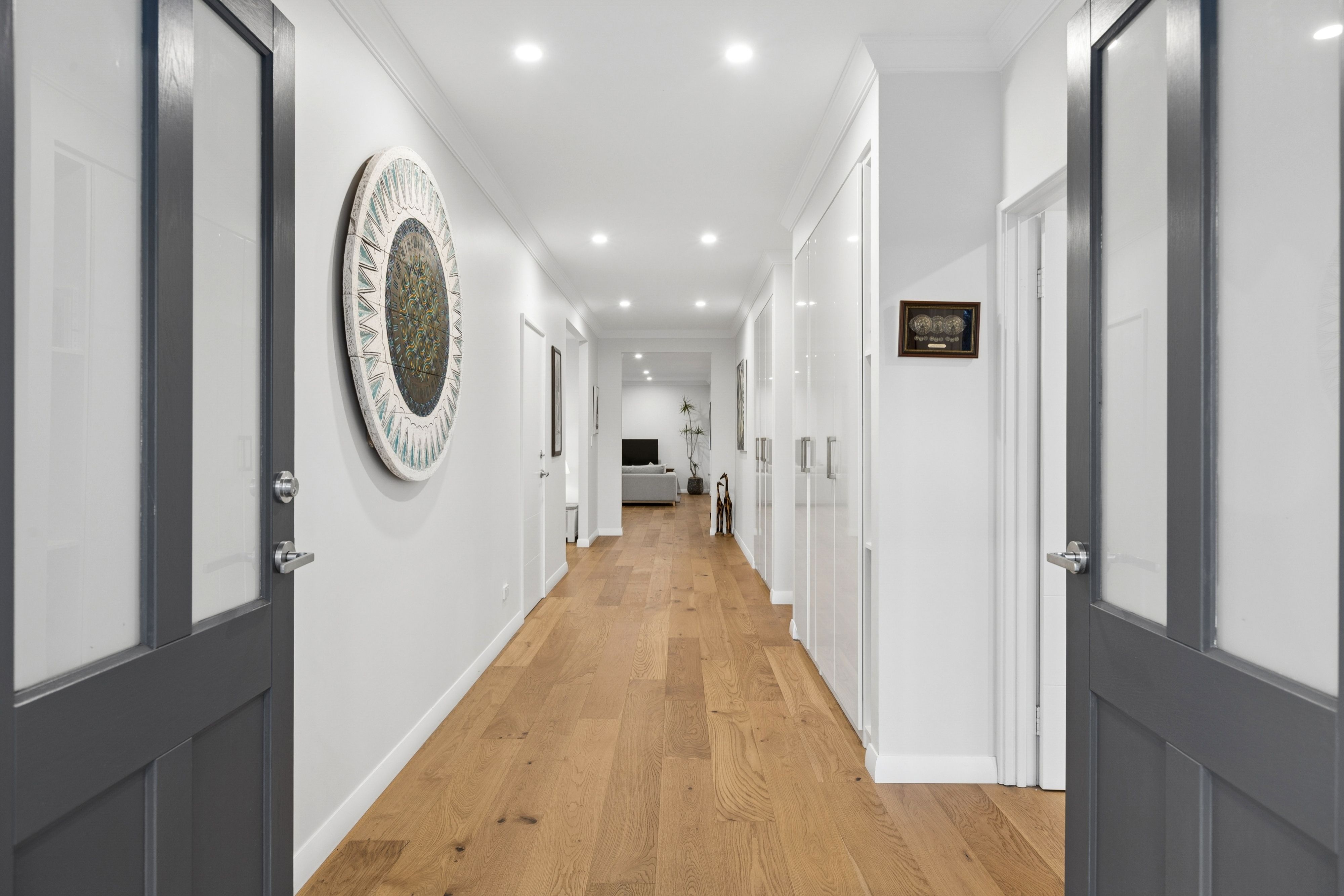 52 Kenny Drive — photo 4 of 30