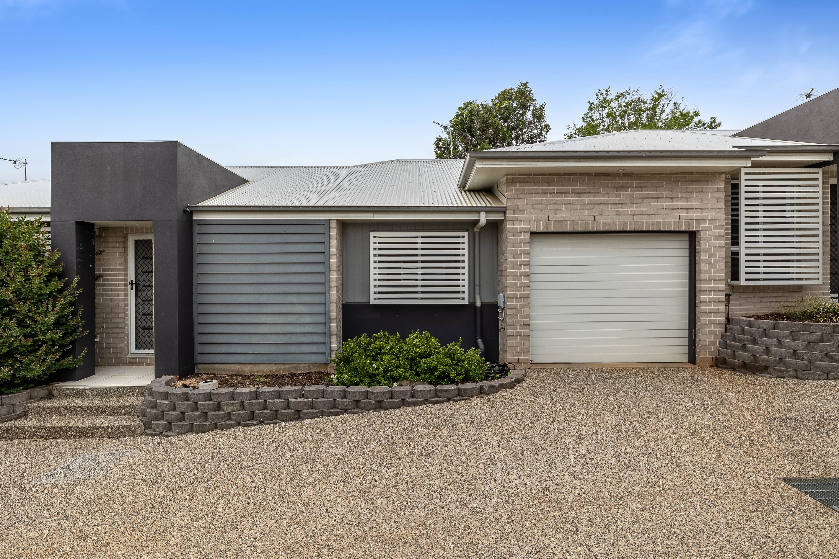 Unit 4/25 Kitchener Street, East Toowoomba, QLD 4350