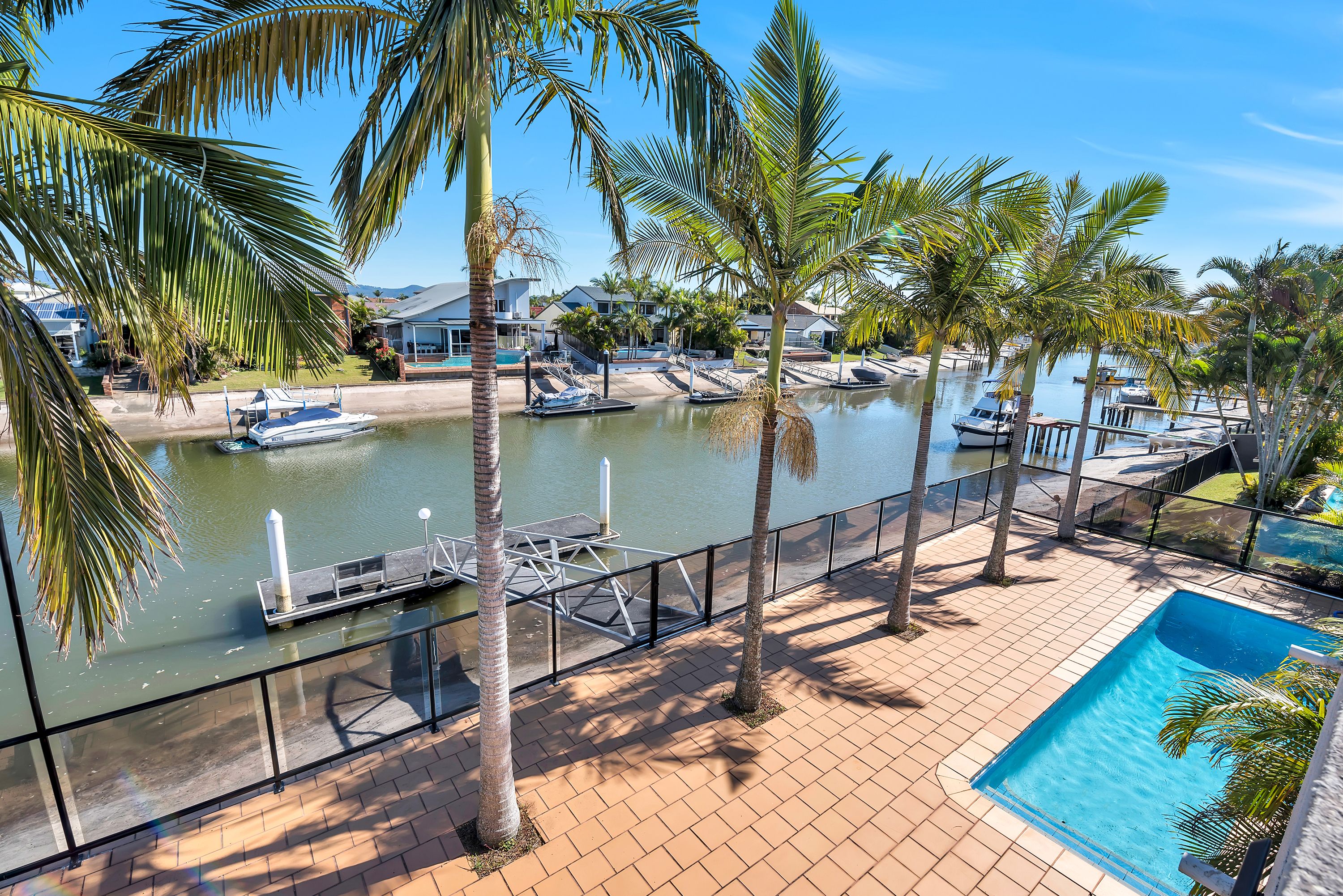 92 Oxley Drive, Paradise Point, QLD 4216