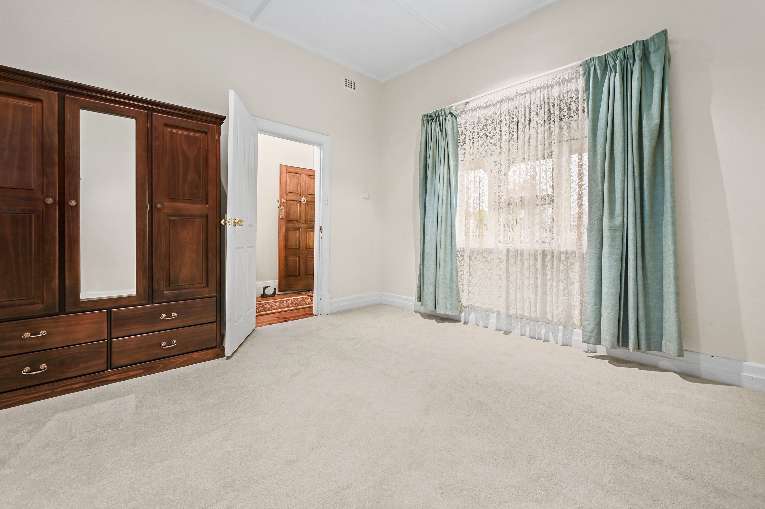 10 William Street — photo 15 of 25
