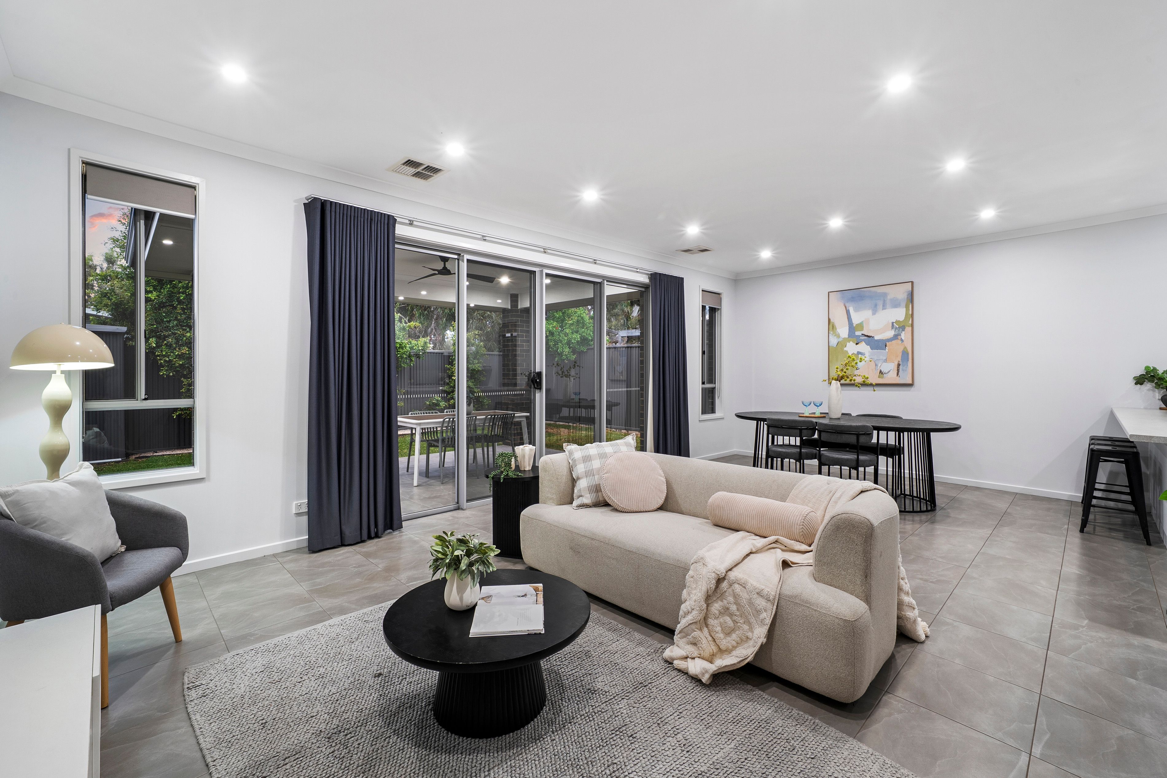 8 Cedarwood Grove — photo 6 of 20