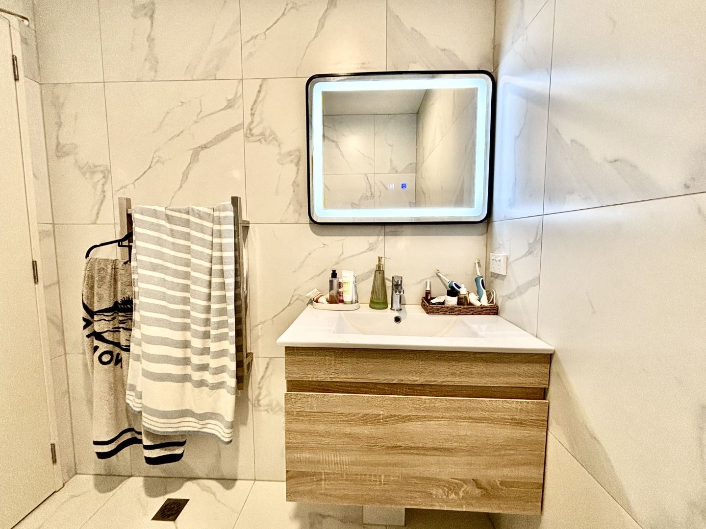 2/28 Smythe Road, Henderson, Waitakere City