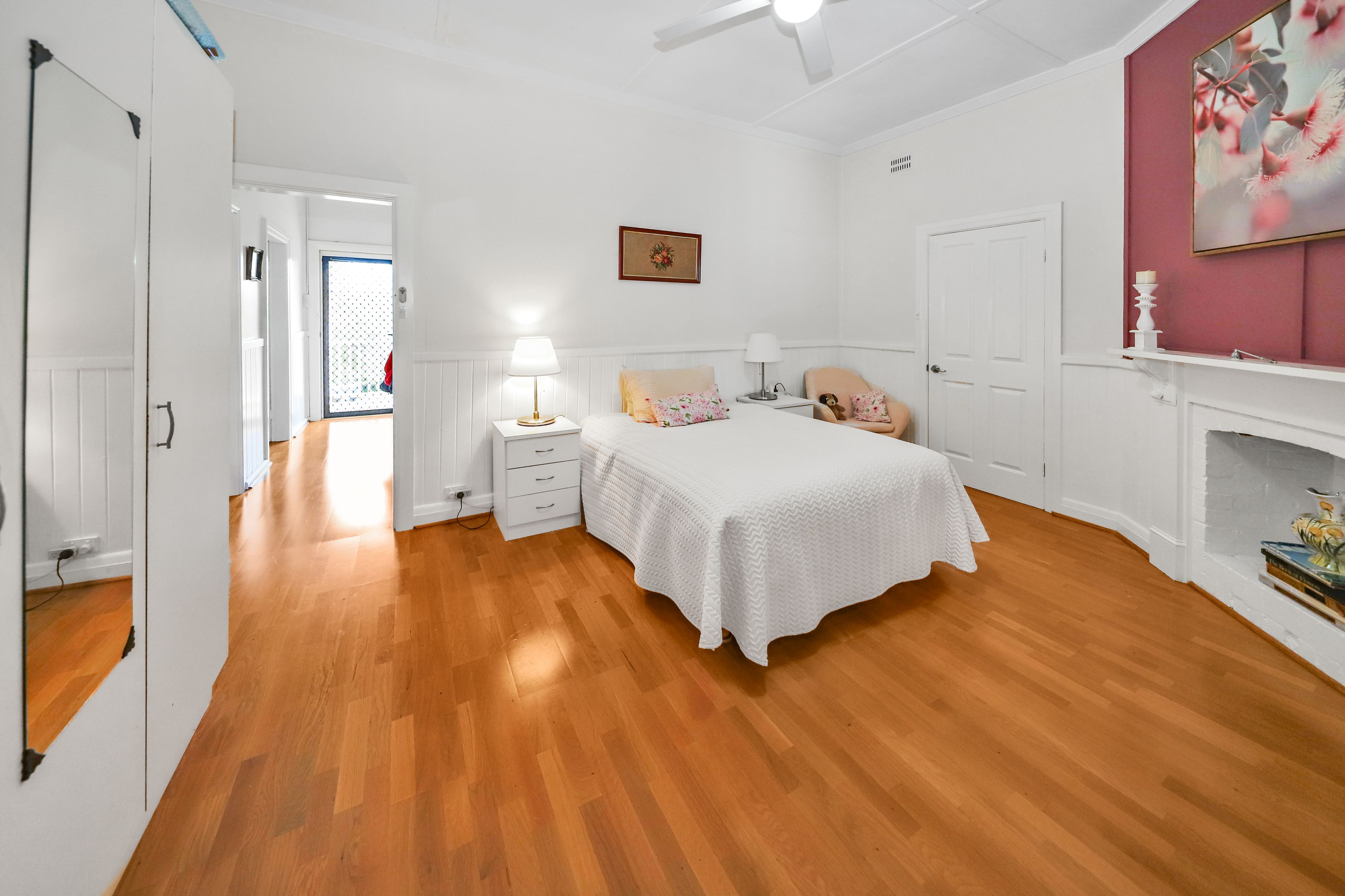 210 Wynyard Street — photo 13 of 26