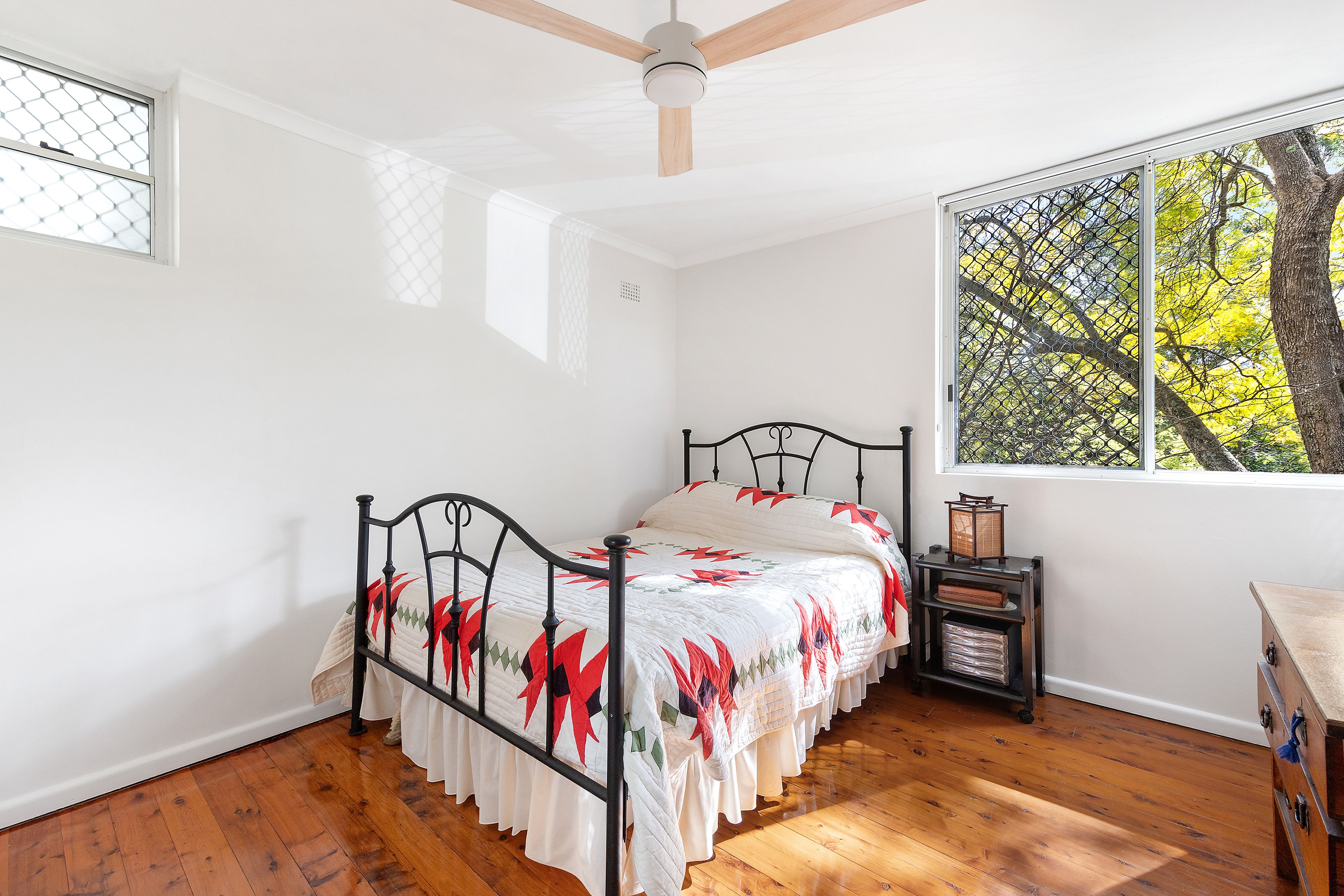 1/16A Dural Street — photo 3 of 8