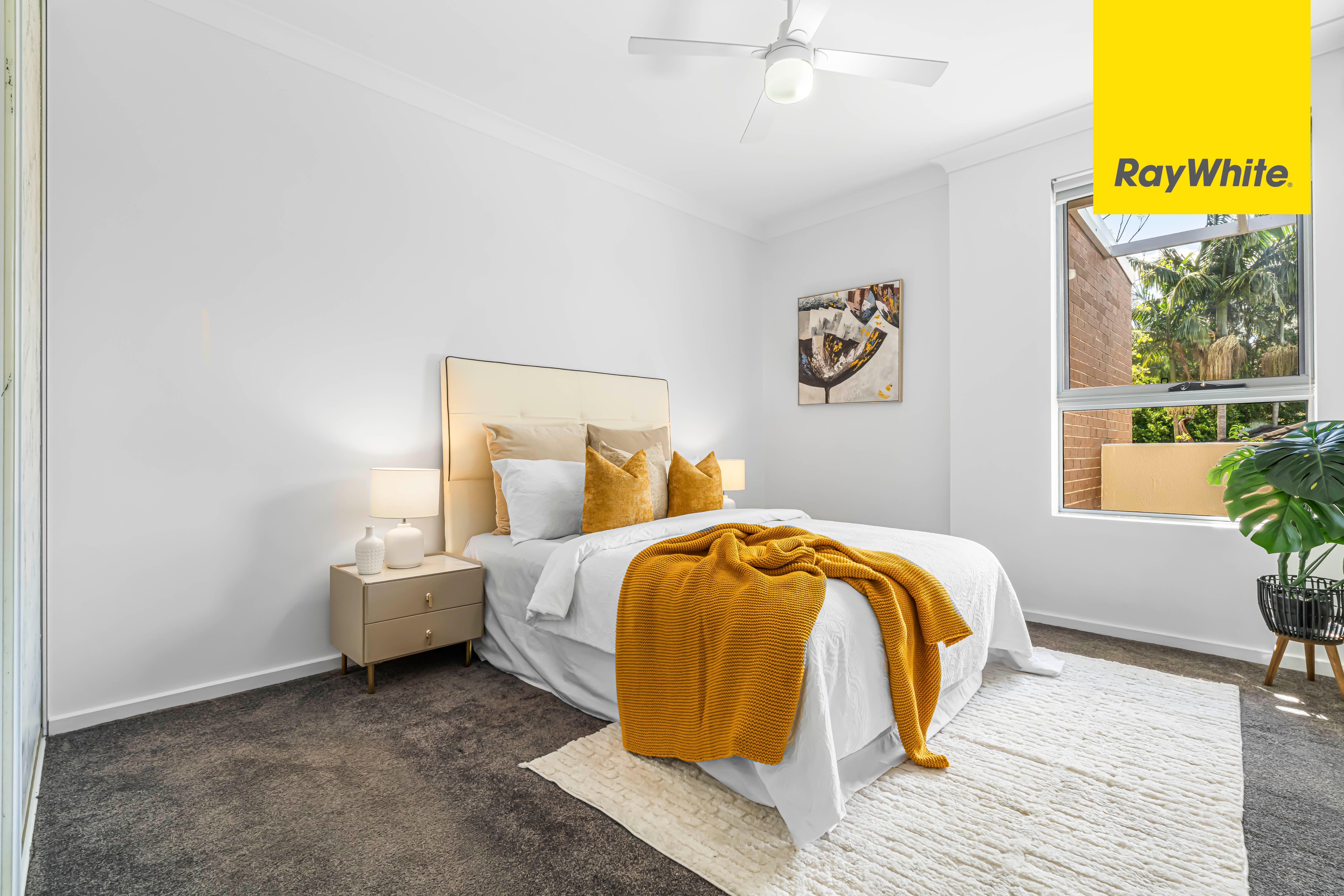 15/5-7 Fig Tree Avenue — photo 4 of 5
