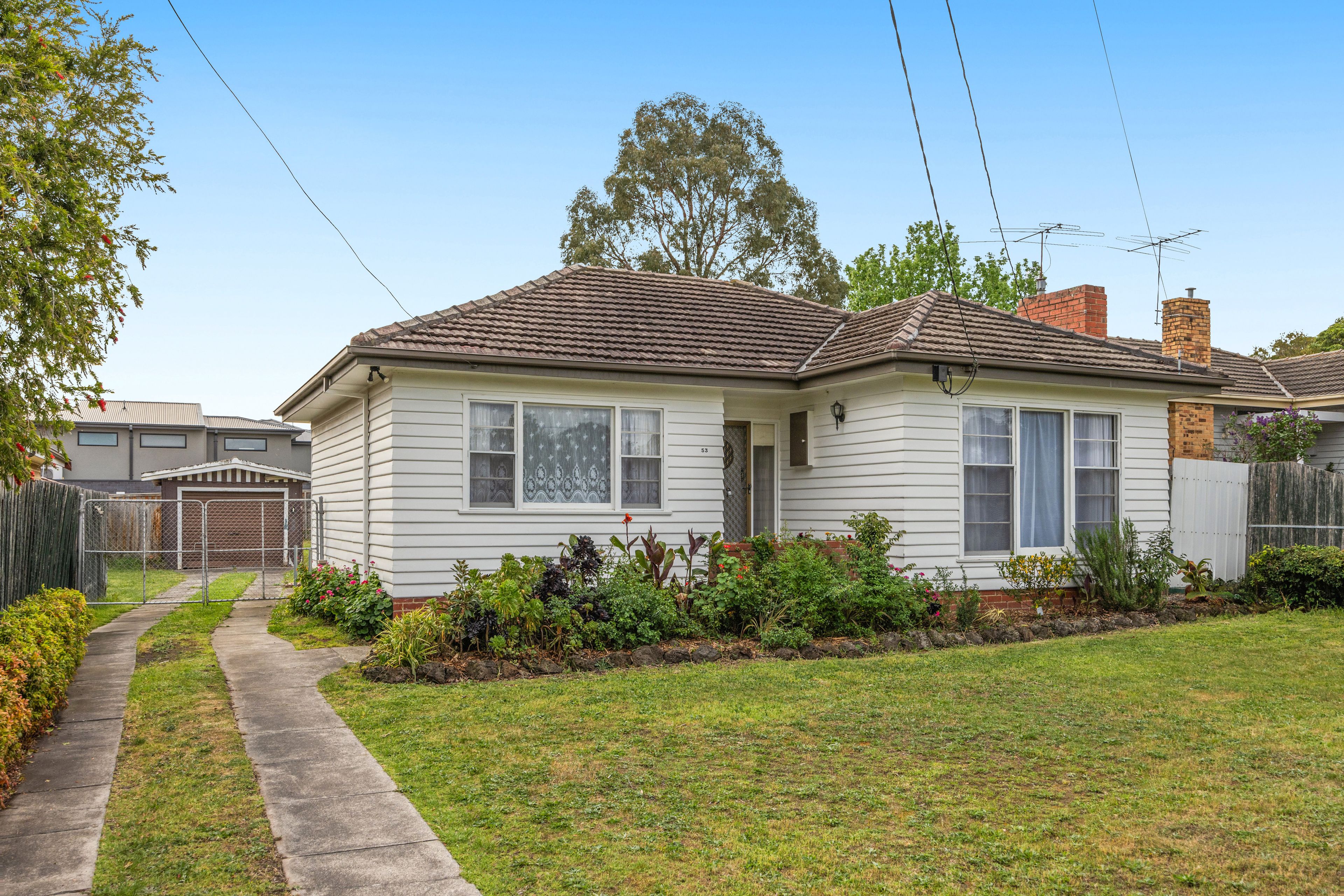 53 Braid Hill Road, Macleod VIC 3085