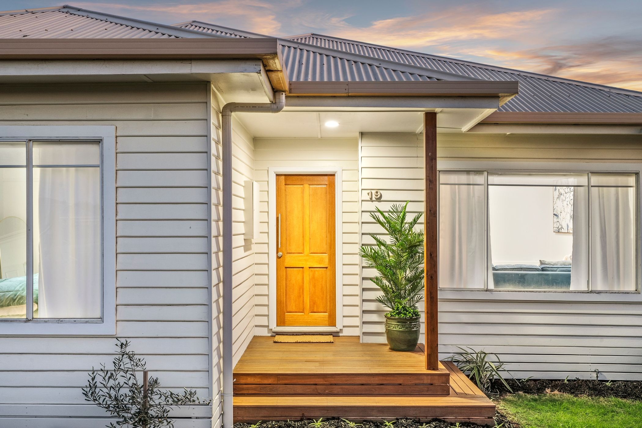 19 Hamilton Street, Peterborough, VIC 3270
