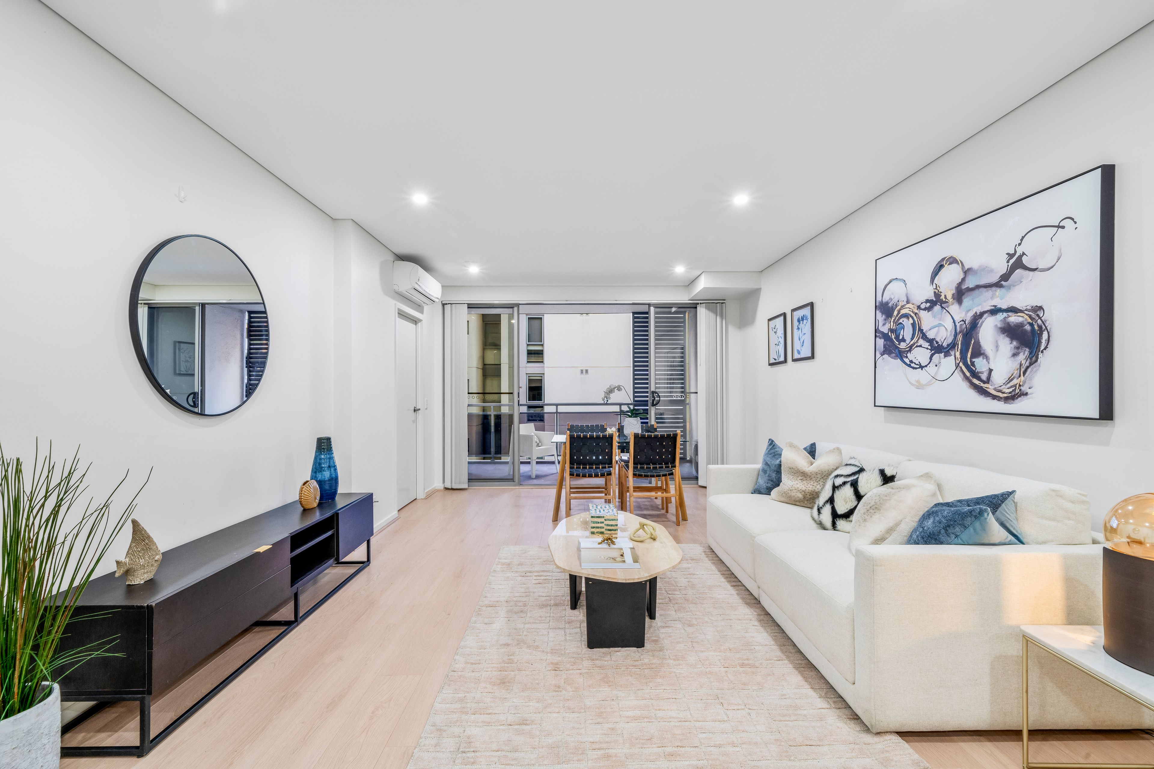 15/4-6 BROWNE Parade, Warwick Farm, NSW 2170