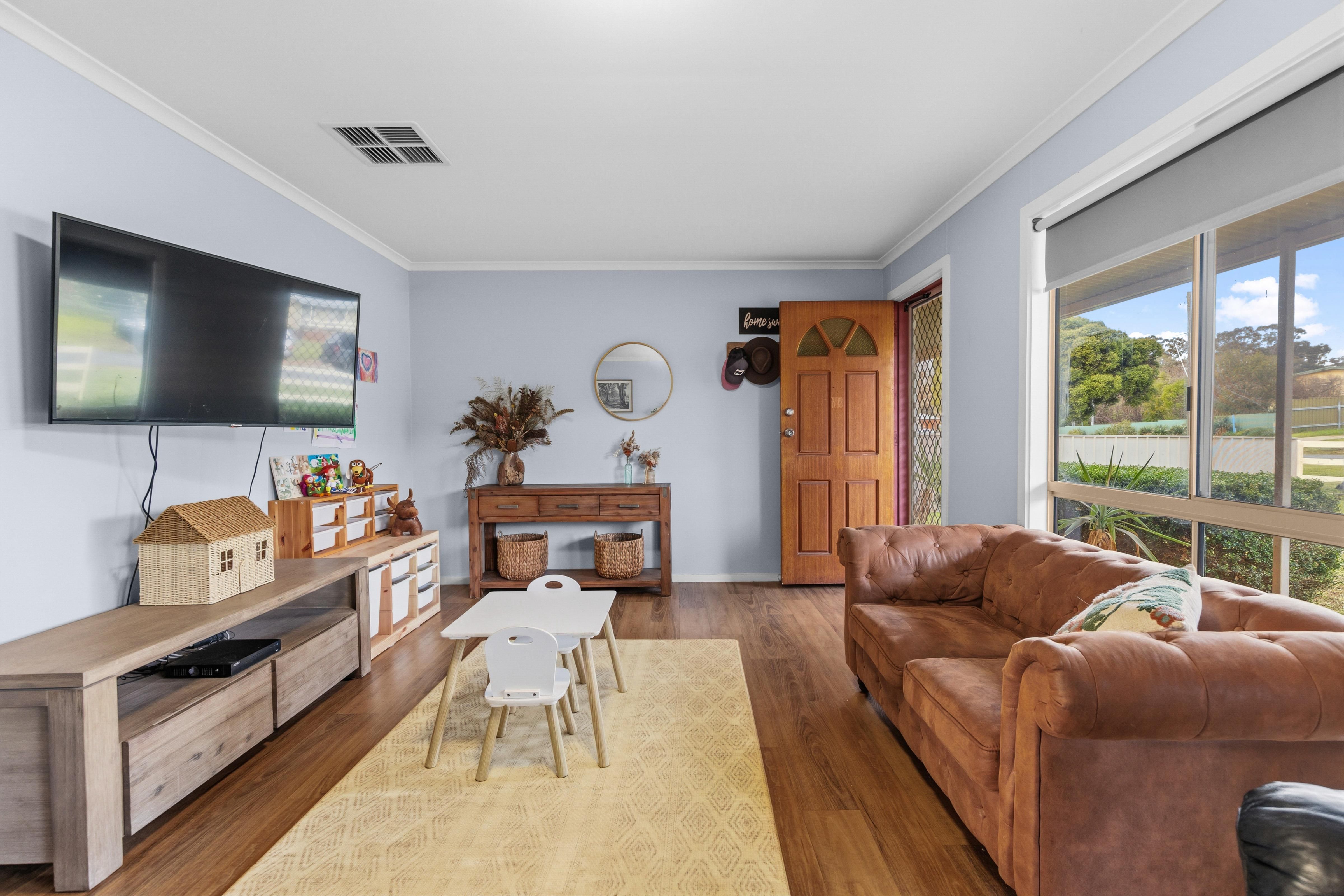 20 Cynthia Street — photo 3 of 26