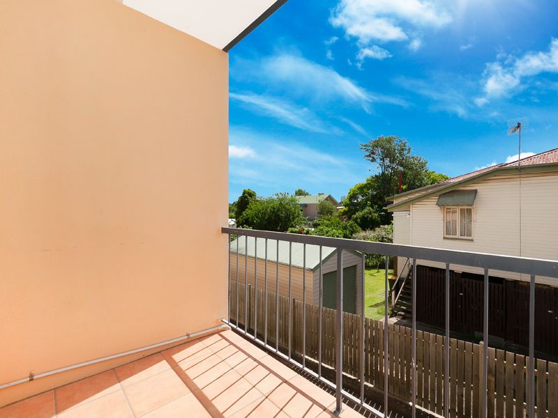 1/35 Longfellow Street, Norman Park, QLD 4170
