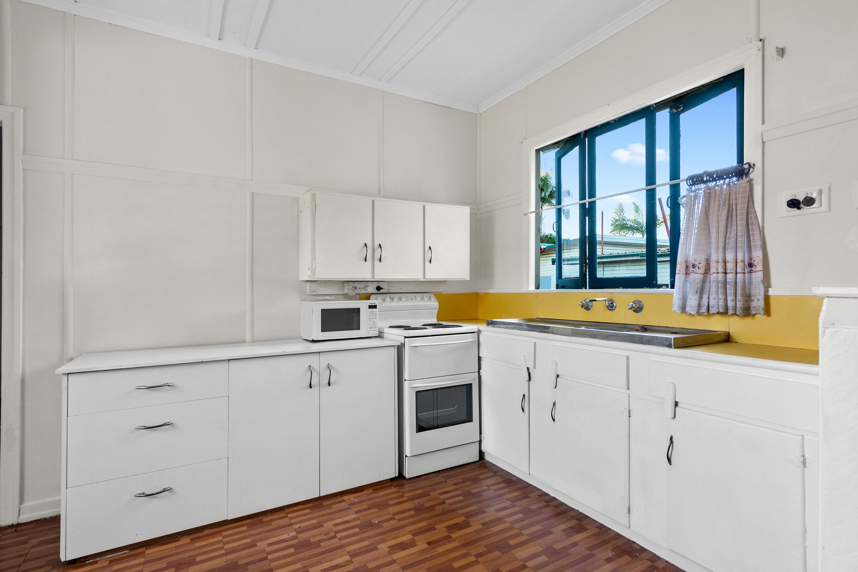 2/32 Hornibrook Esplanade, Clontarf, QLD 4019