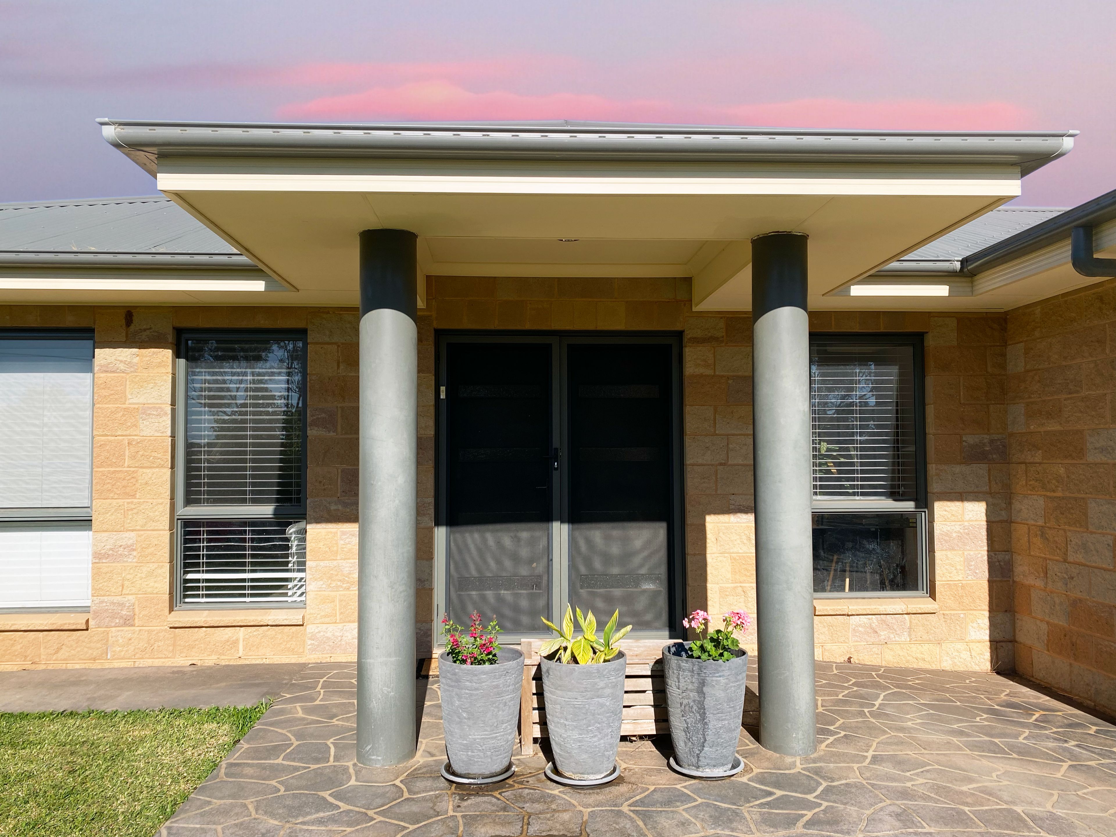 8 Old Hospital Road, West Wyalong, NSW 2671