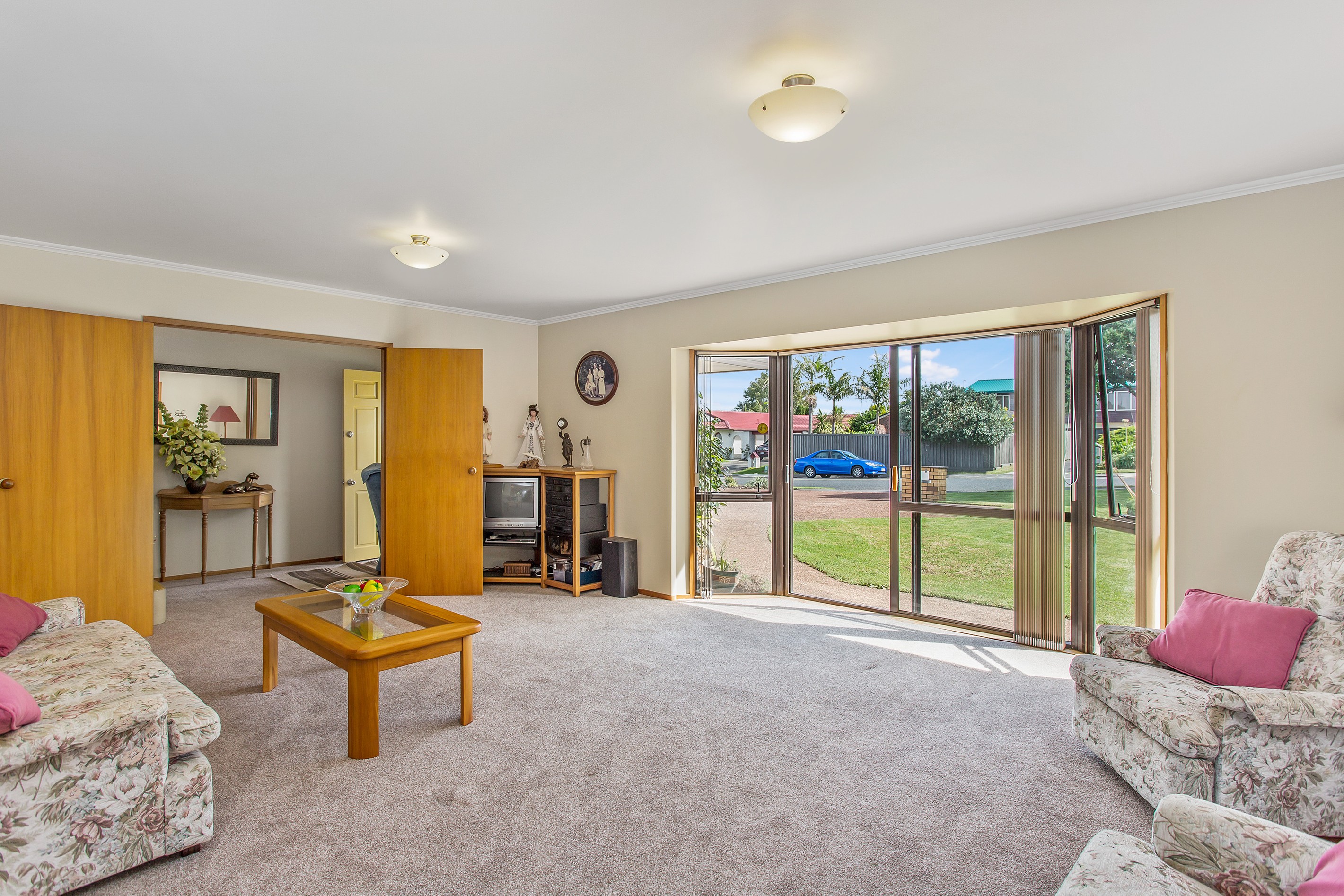 54 Pigeon Mountain Road, Half Moon Bay, Manukau City