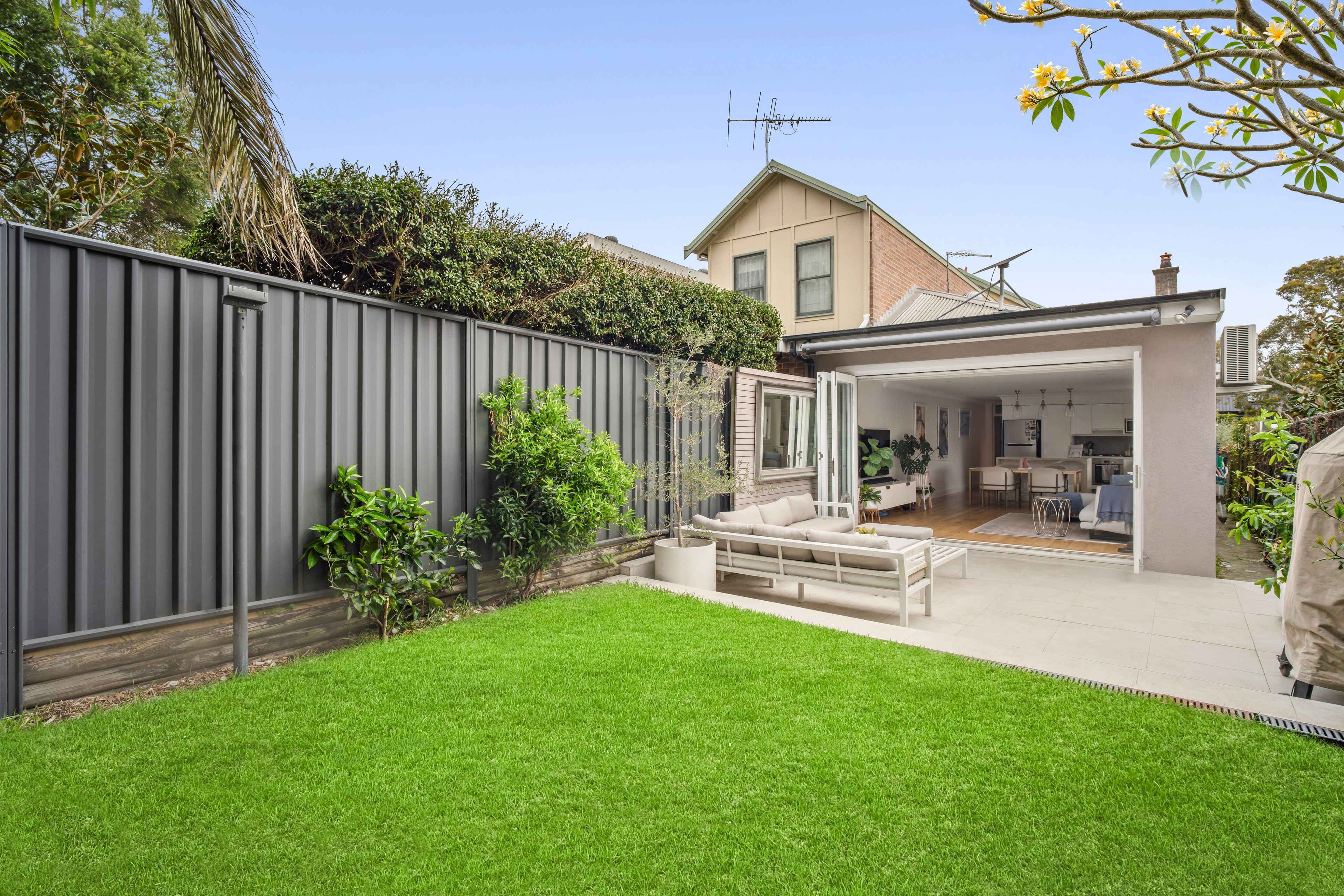 1 Searle Avenue — photo 15 of 15
