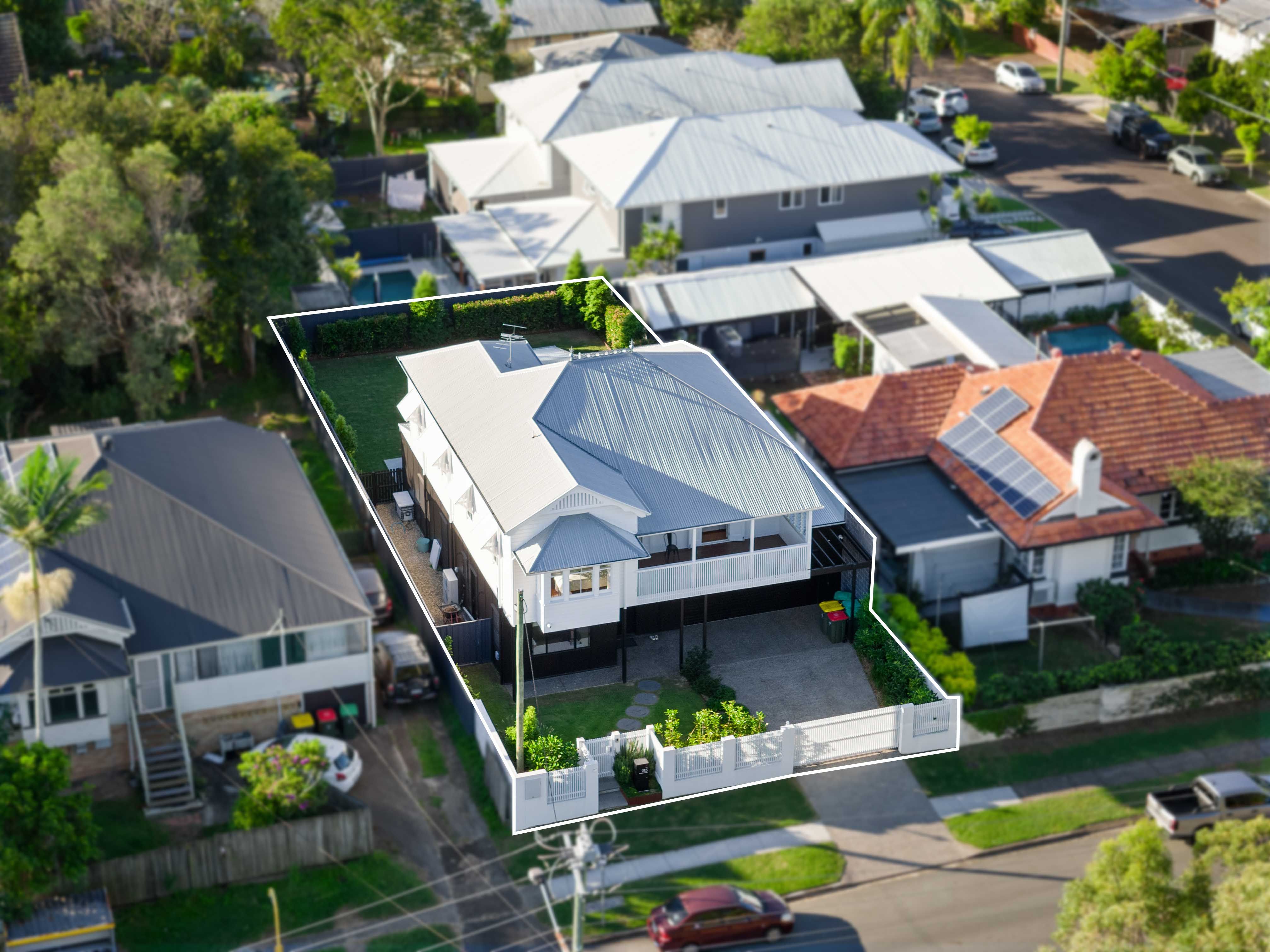 215 Buckland Road, Nundah, QLD 4012