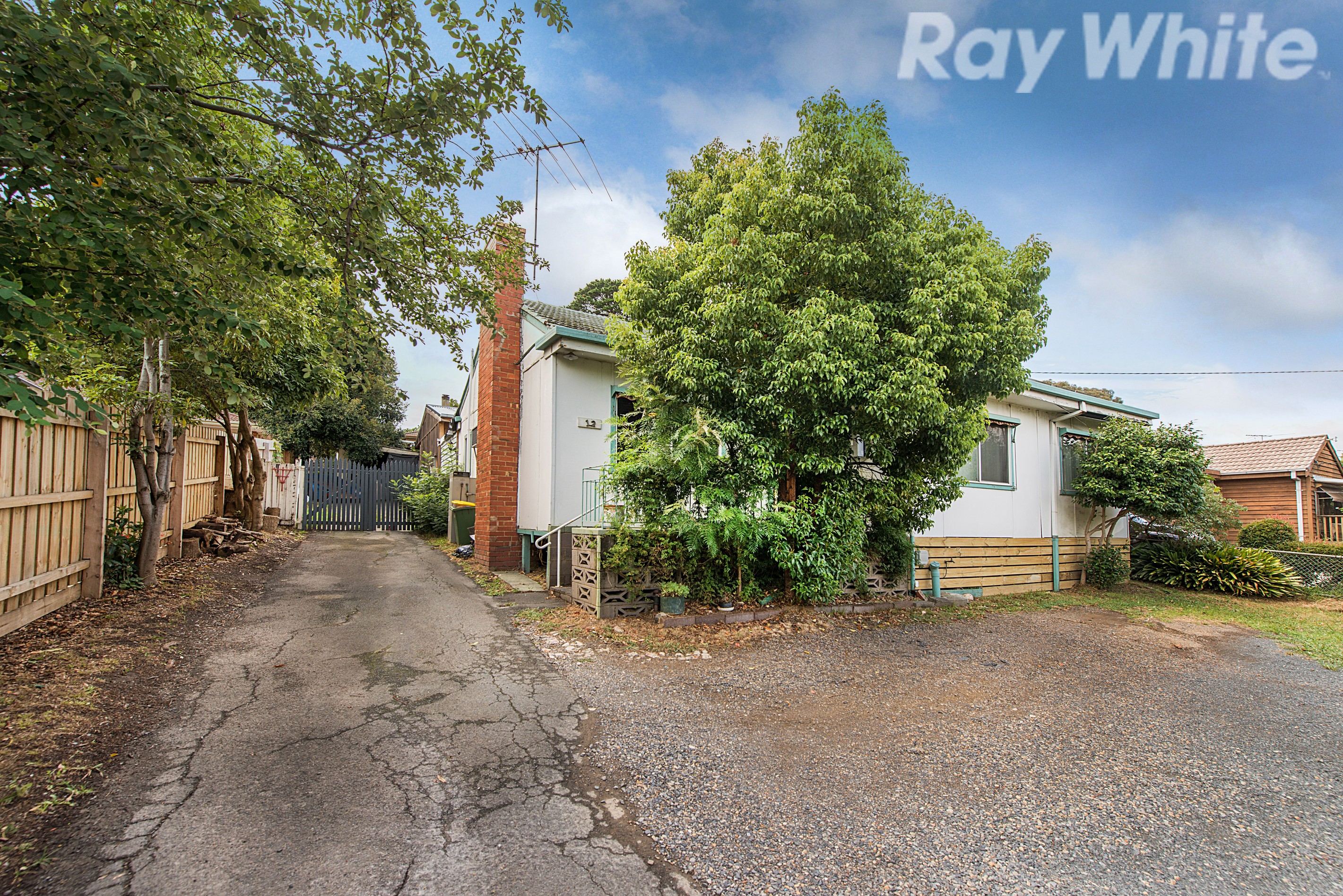 12 Dorset Road, Ferntree Gully, VIC 3156