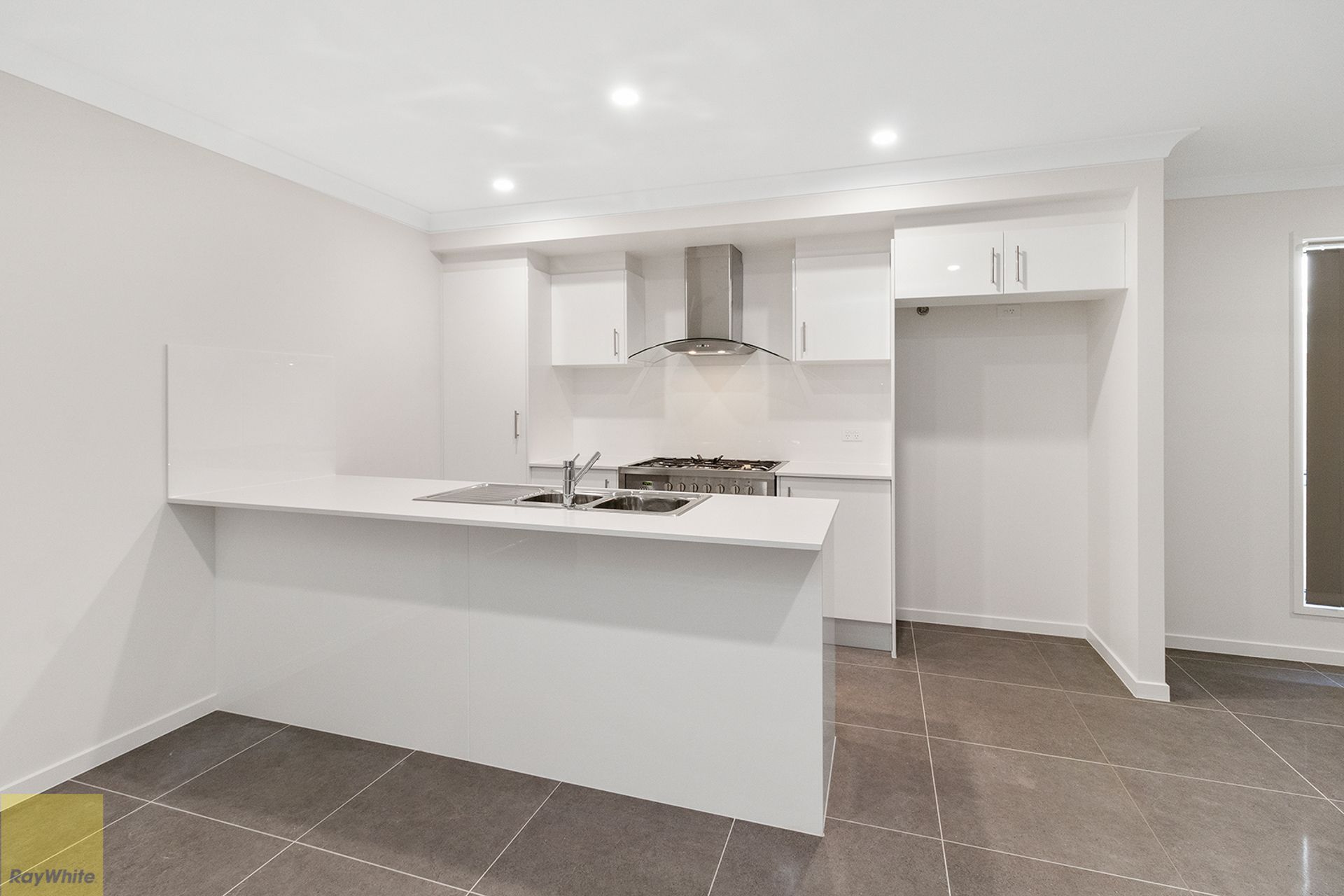 15 Coal Street, Yarrabilba, QLD 4207