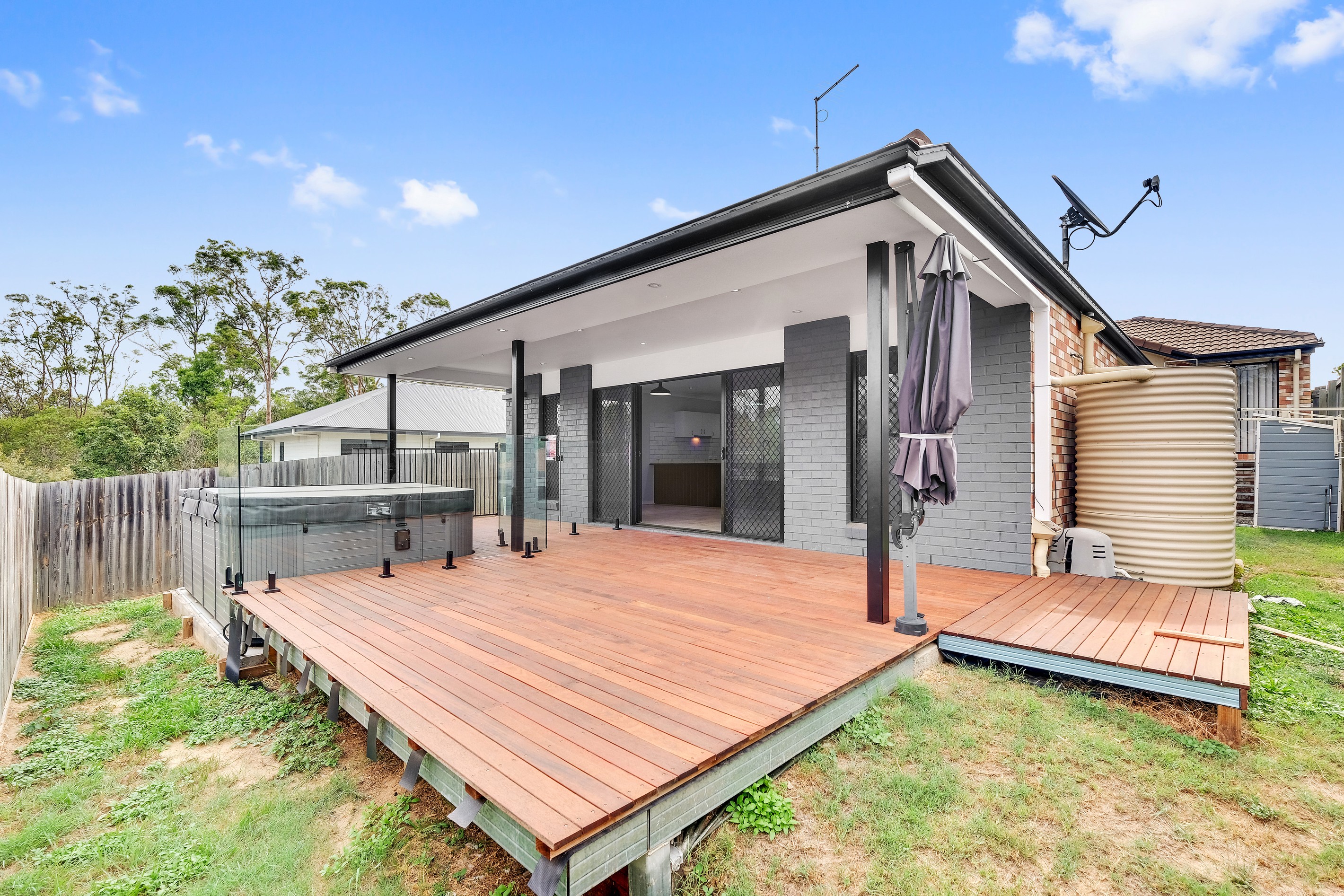 43 Shallow Bay Drive, Springfield Lakes, QLD 4300