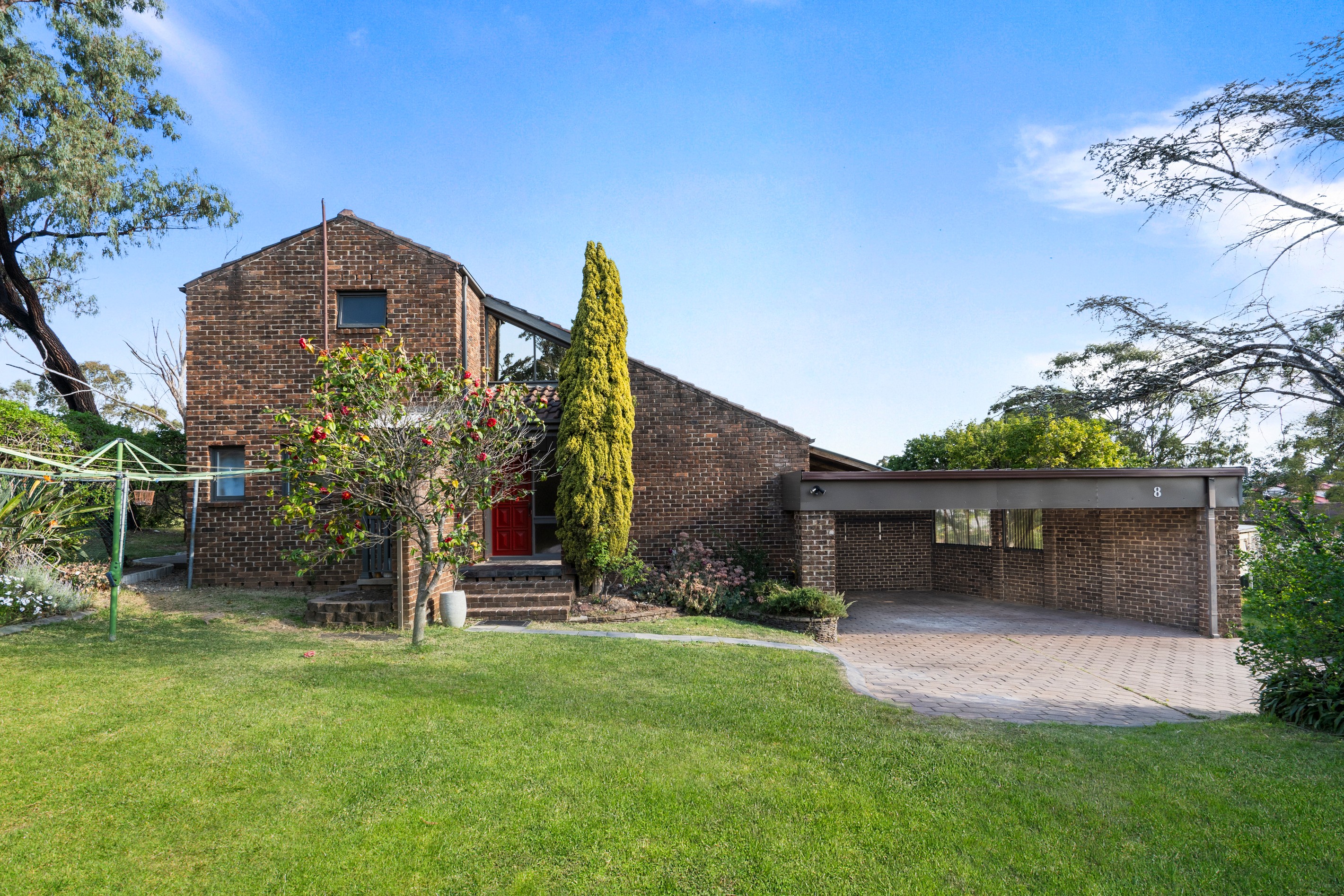 8 Clovelly Place, Woodbine, NSW 2560
