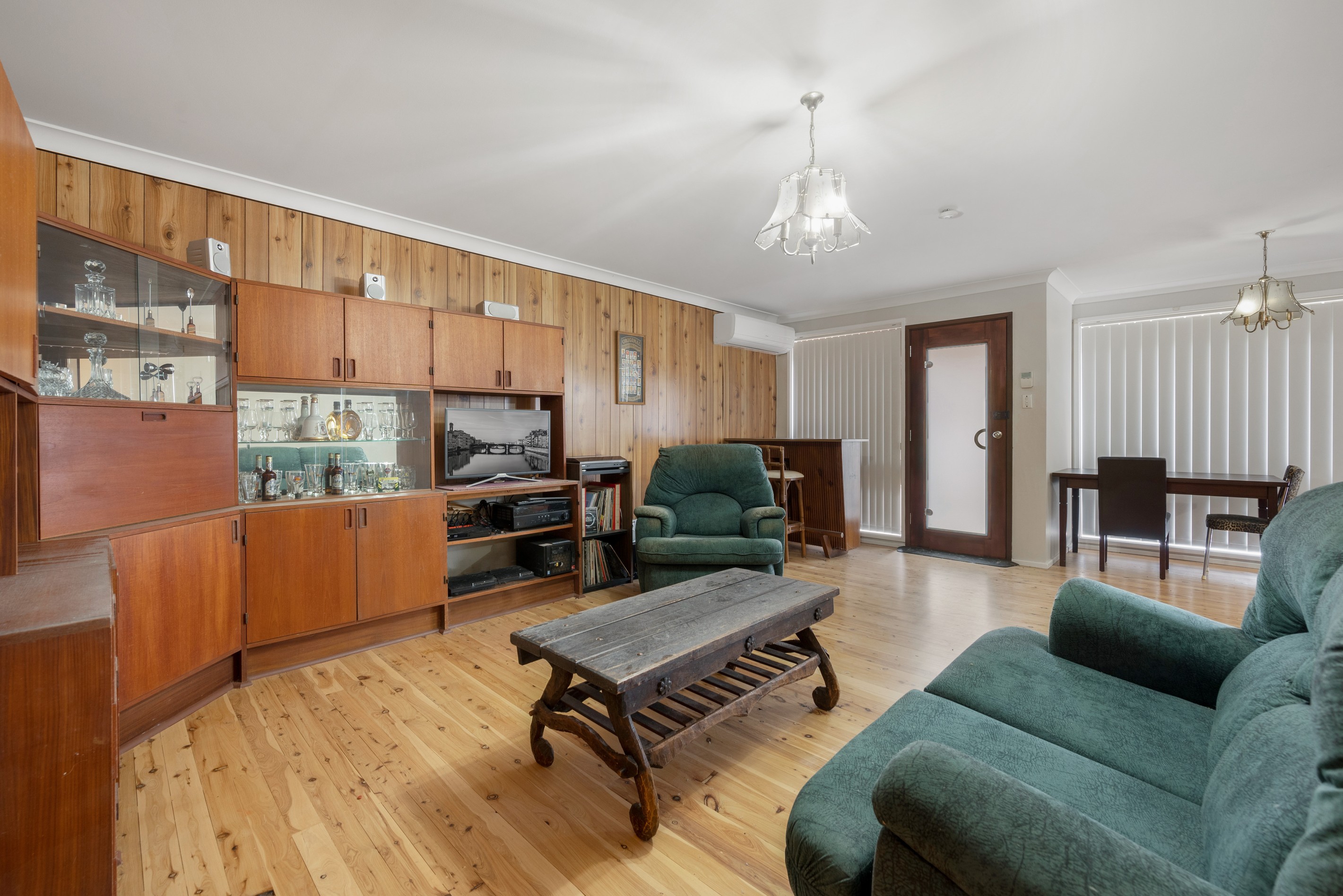 6 Keats Place, Ingleburn, NSW 2565