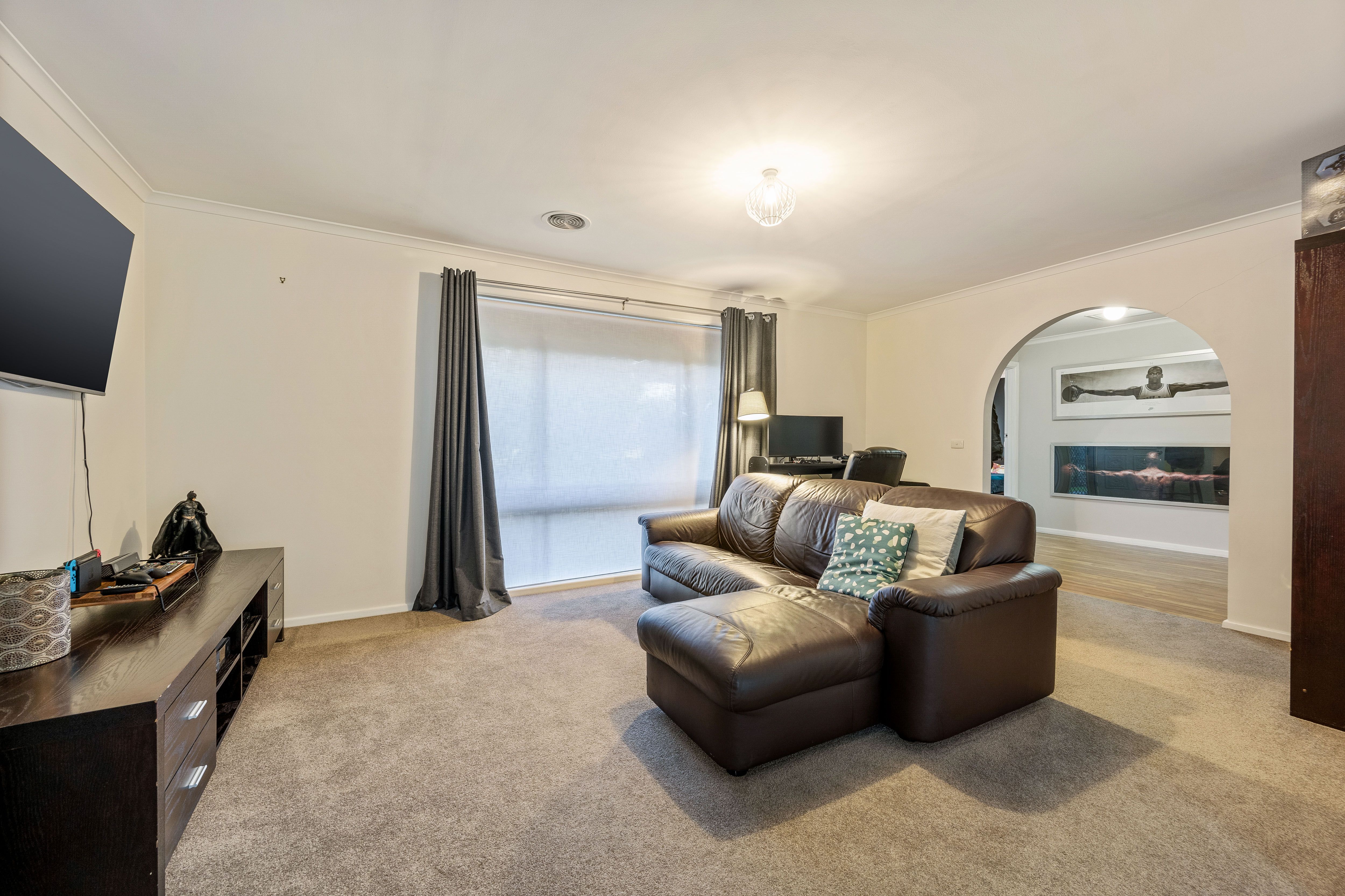 401 Elton Court, Lavington, NSW 2641