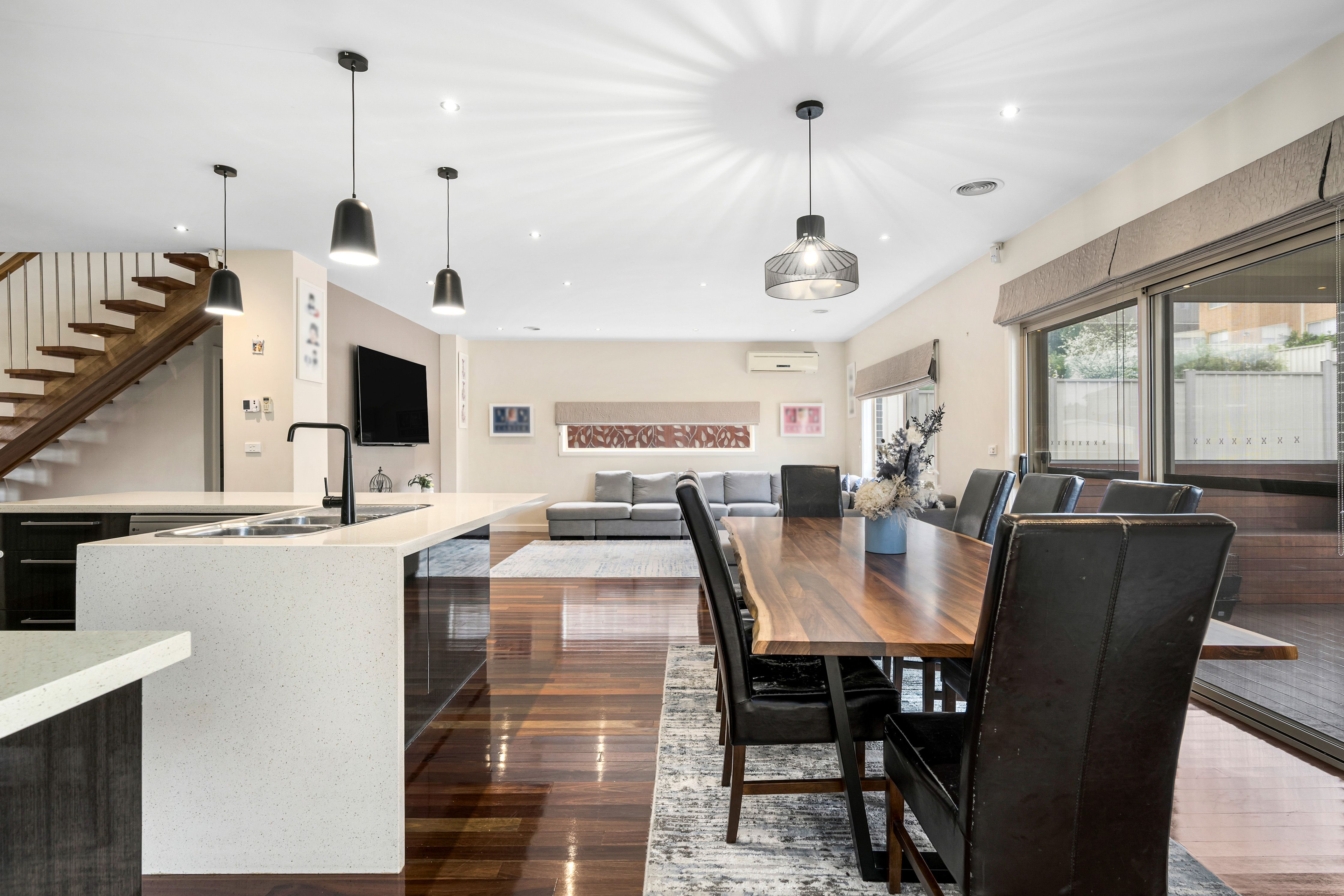 62 Clare Boulevard — photo 4 of 13