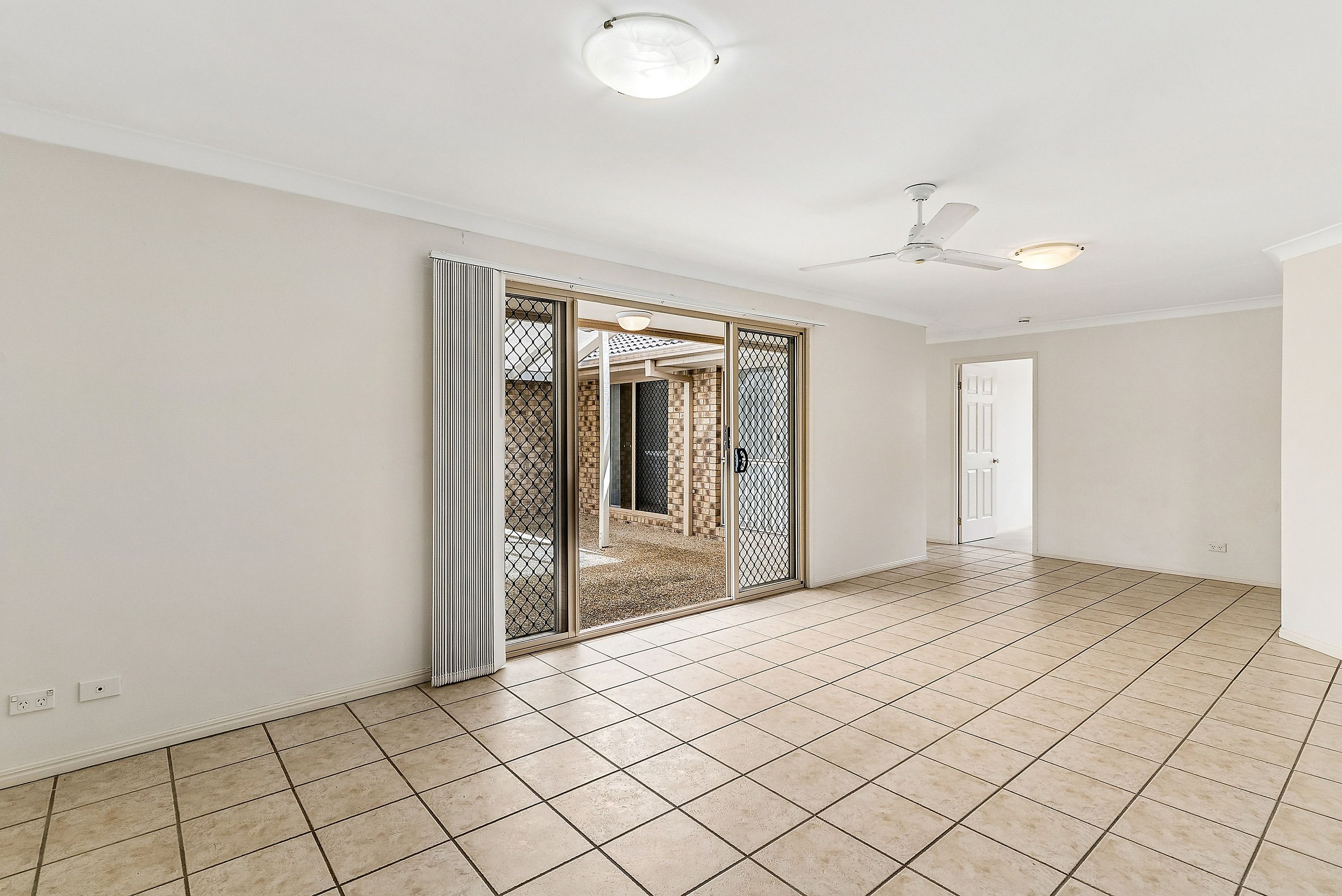 23 Chapman Place — photo 5 of 13