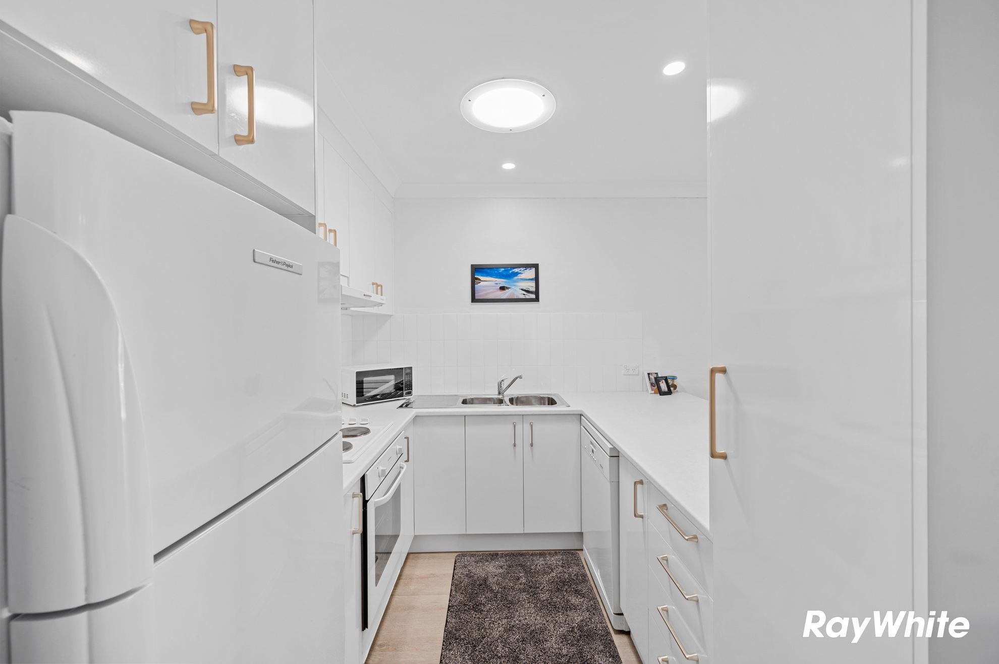 4/55 Jutland Avenue — photo 10 of 26
