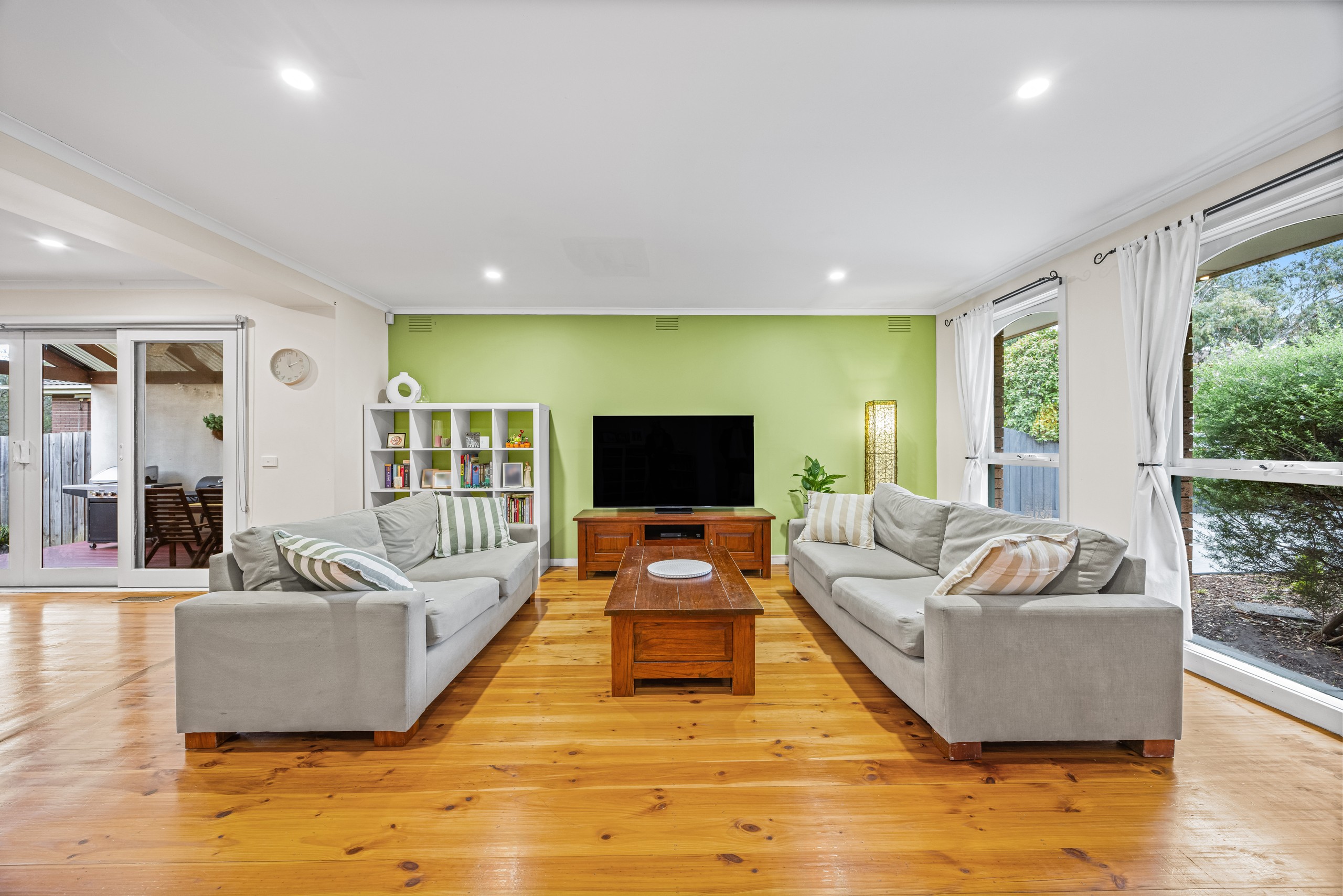 24 Raheen Avenue, Wantirna, VIC 3152