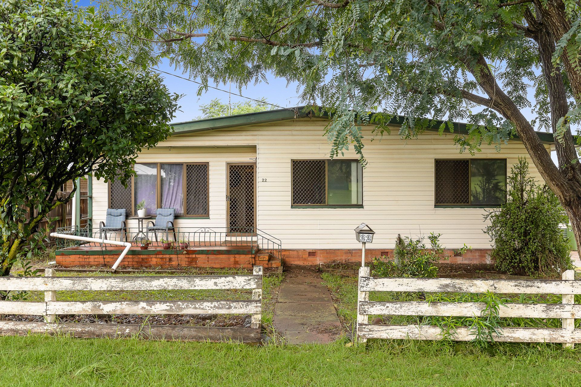 22 Devine Street, Harristown, QLD 4350