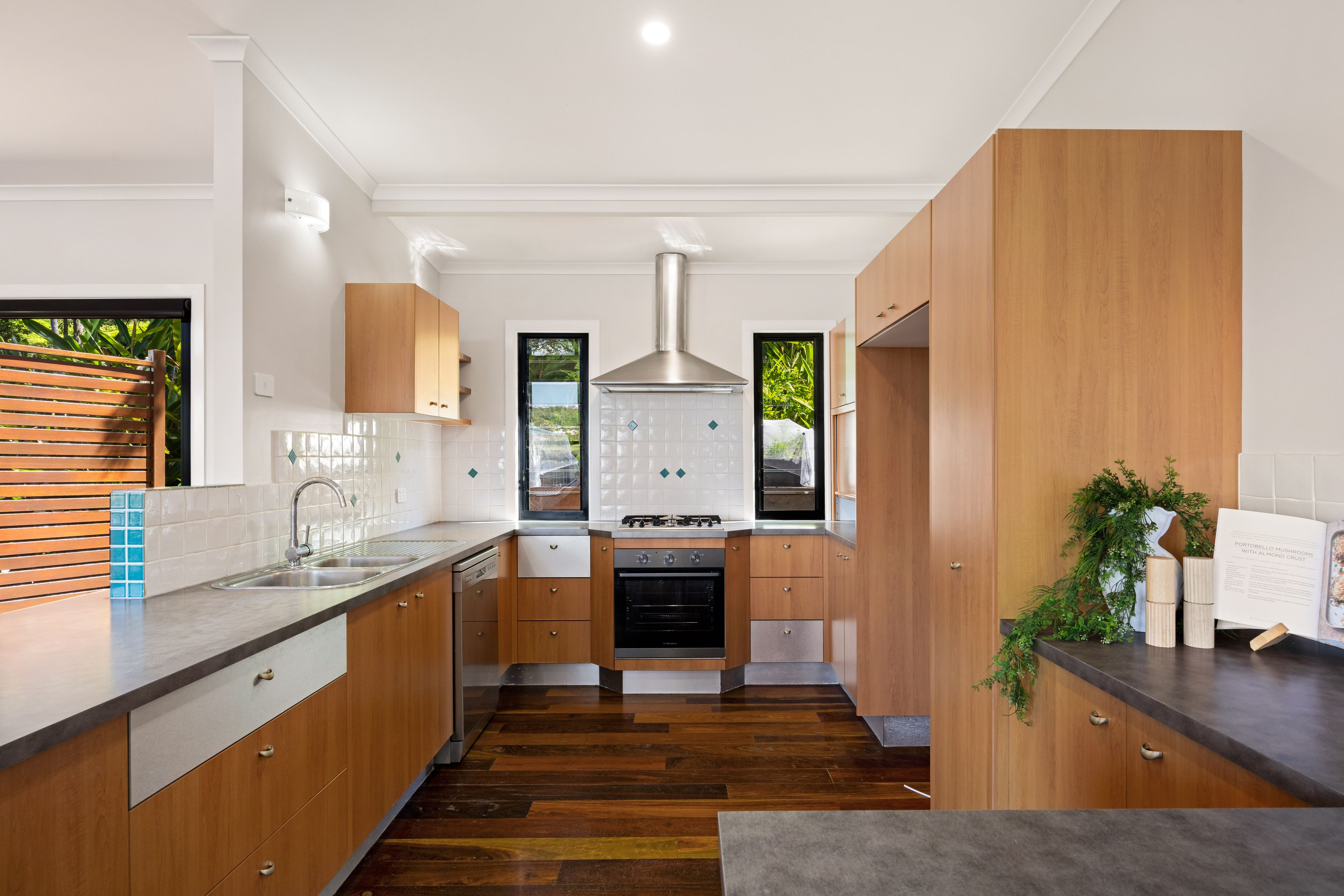 23 Panorama Ridge Road — photo 9 of 17