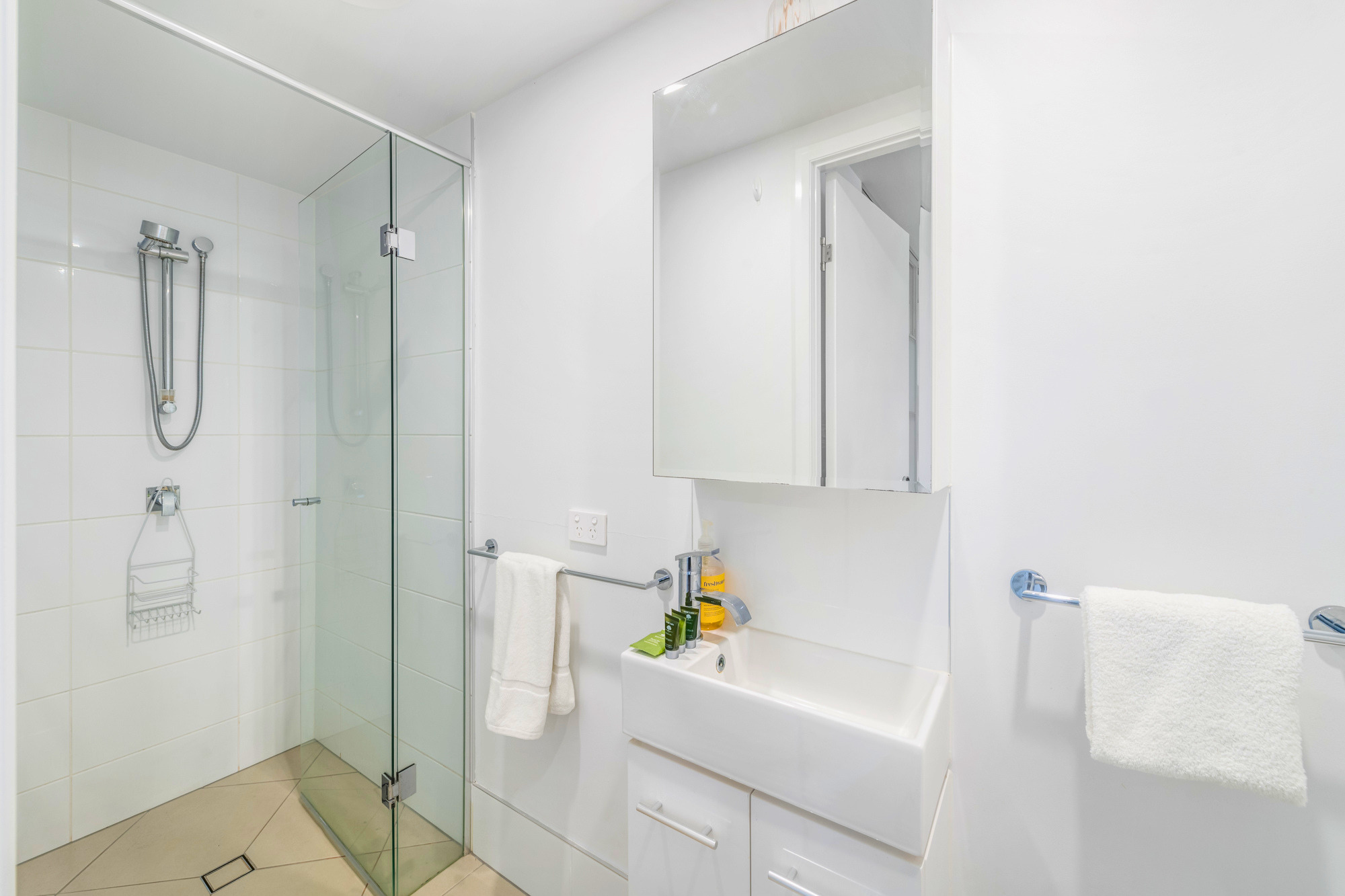 103/21 Douglas Street — photo 8 of 12