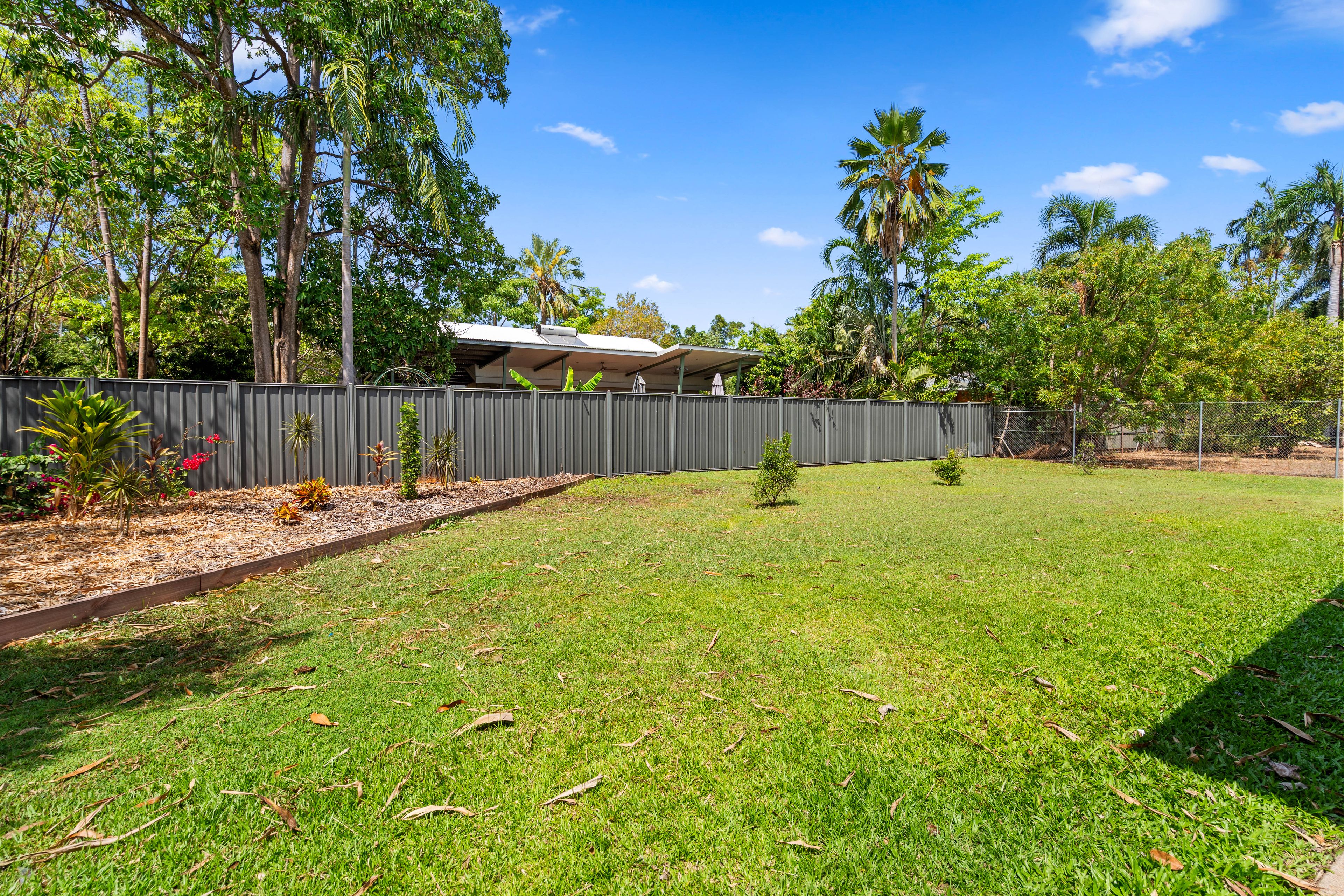 17 Tennison Crescent — photo 14 of 16
