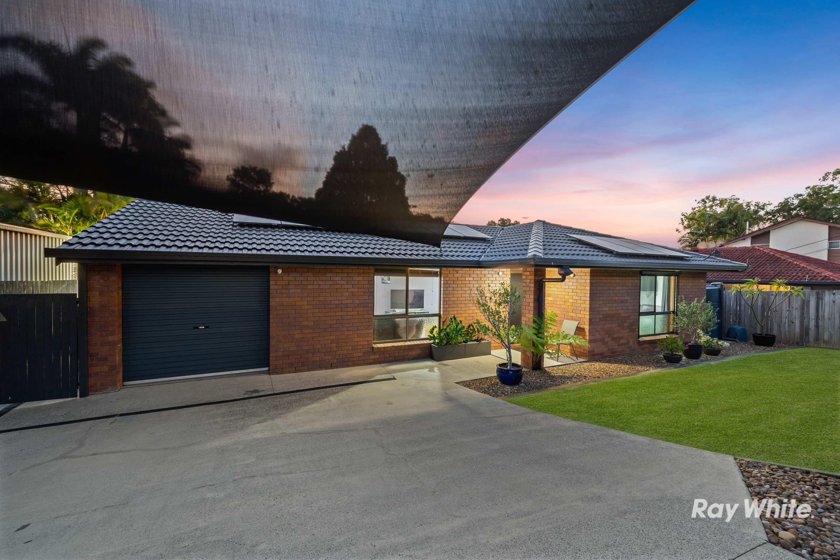 21 Highcrest Drive, Browns Plains, QLD 4118
