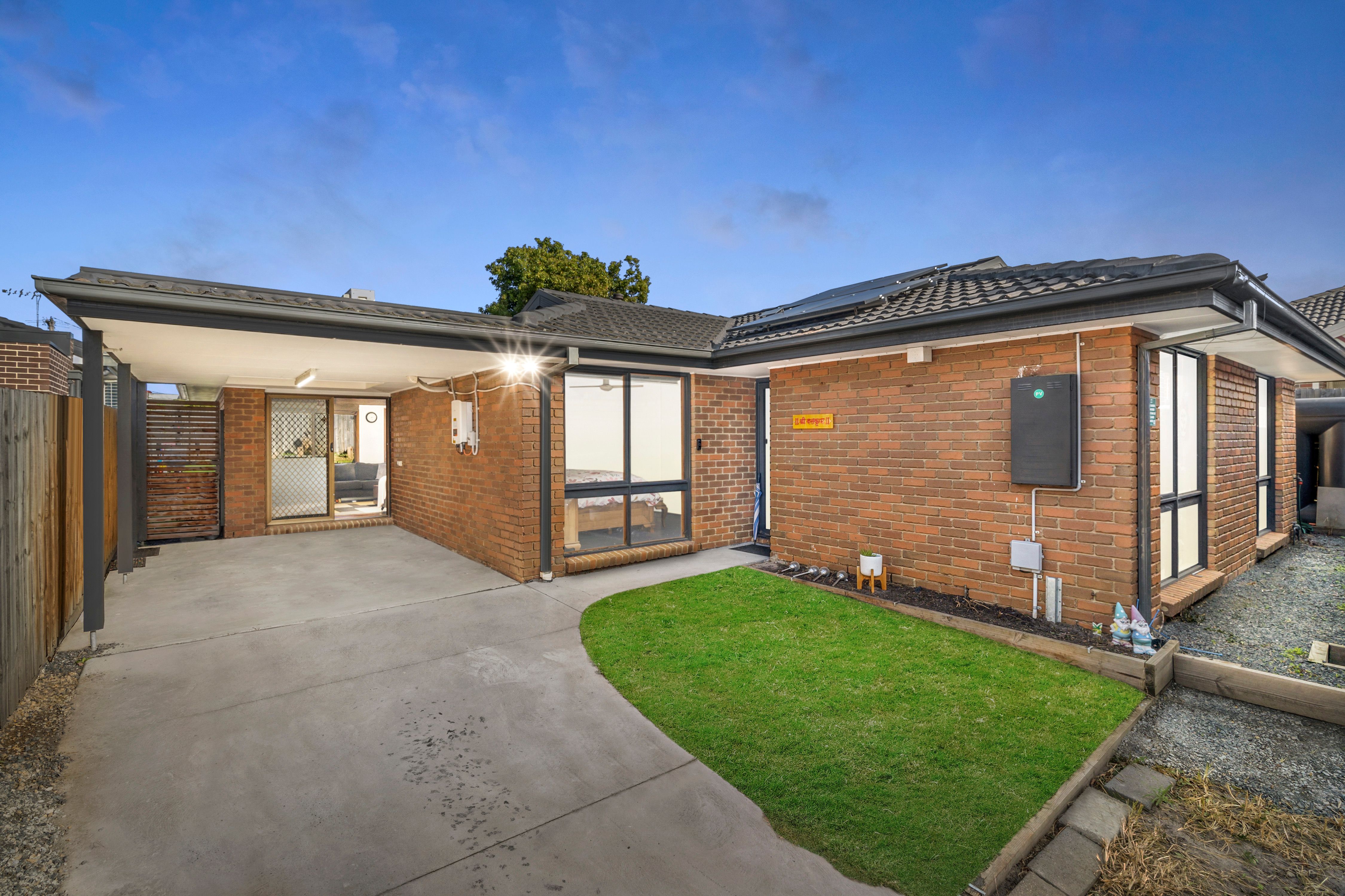 18 Hayden Road, Clayton South VIC 3169