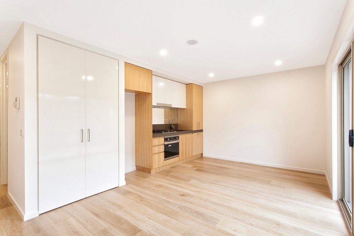 4/6 Kokaribb Road, Carnegie, VIC 3163