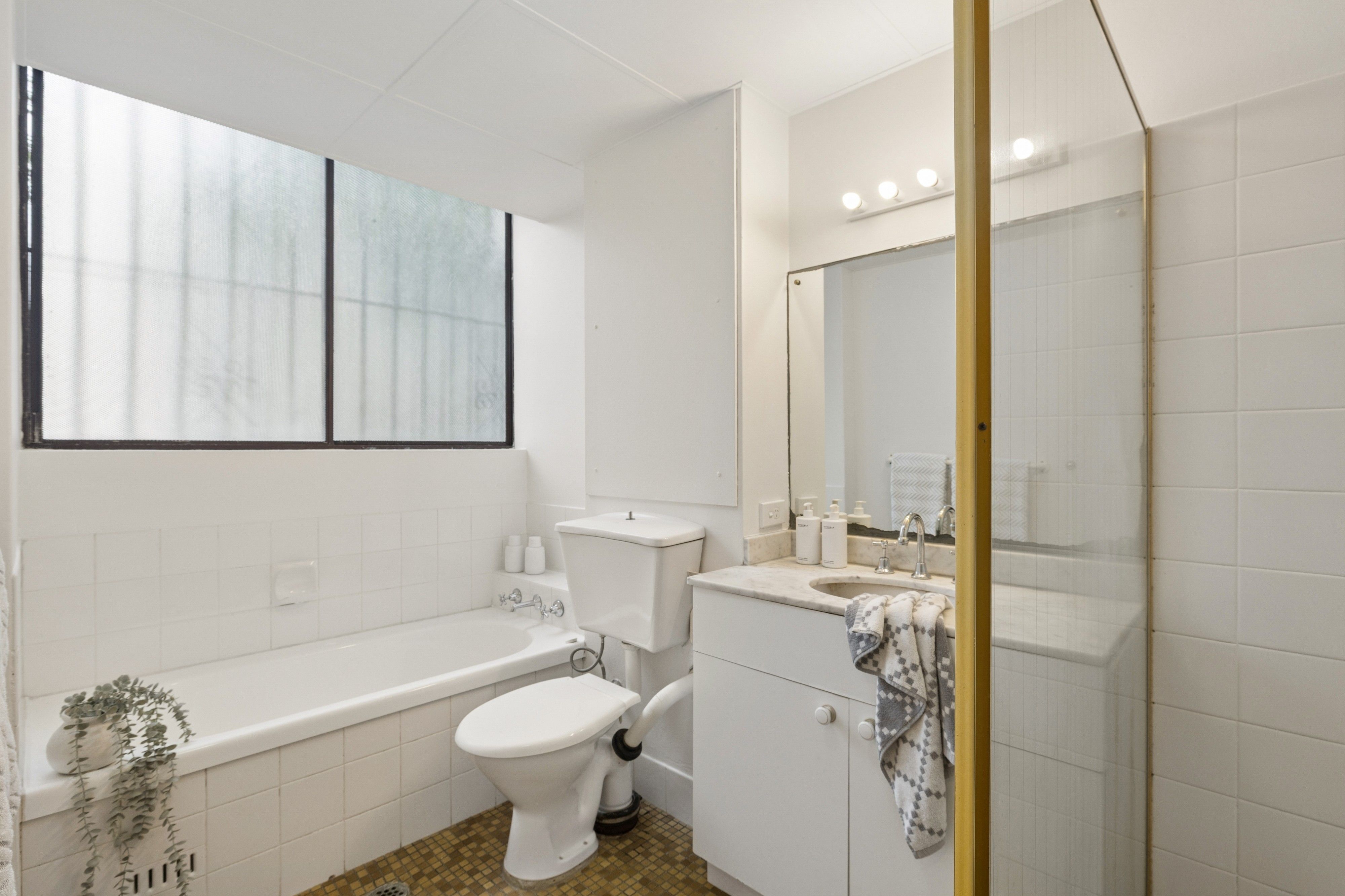 3/81A Gerard Street — photo 9 of 11